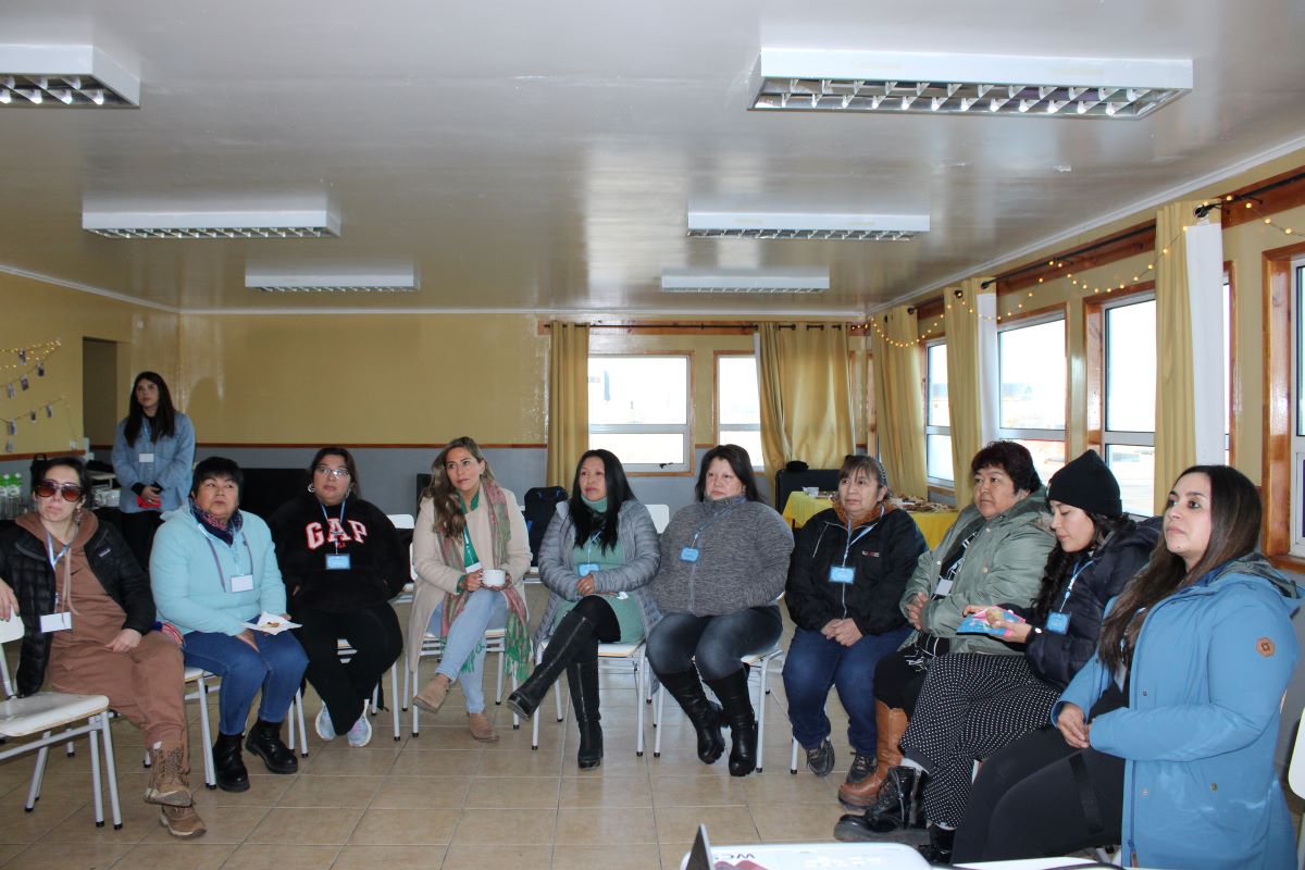 Comunidad de mujeres marinas de Magallanes se reunió en Puerto Natales
