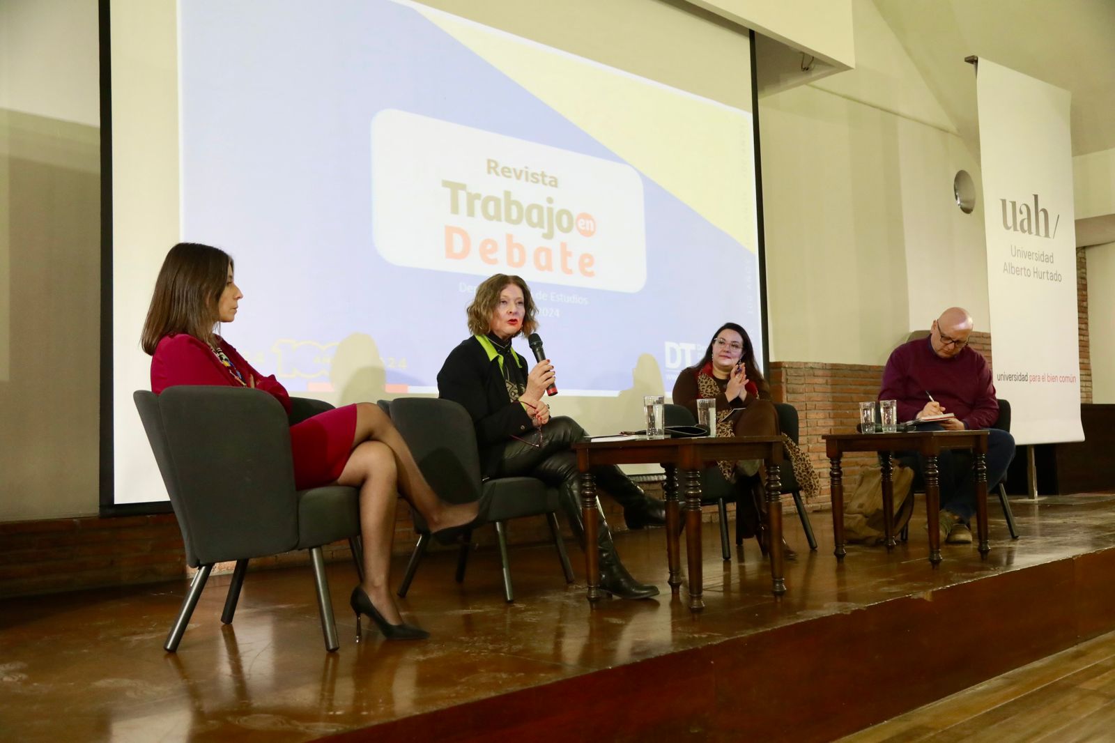 Dirección del Trabajo publica revista de análisis y debate sobre los principales fenómenos laborales en el país