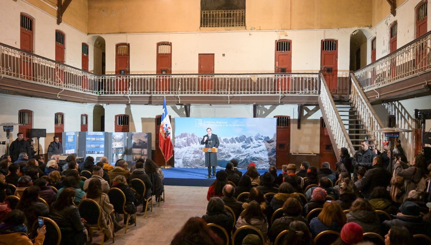 Presidente Boric encabezó entrega de terrenos para el futuro Archivo y Biblioteca Regional de Magallanes