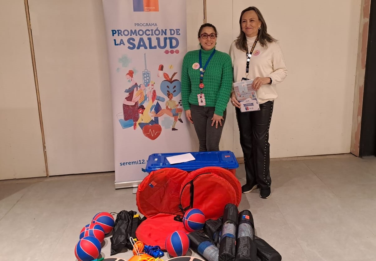 Programa de Actividad Física y Alimentación para Familias del MINSAL, entrega kits de implementos de «juego activo» al Cesfam Thomas Fenton