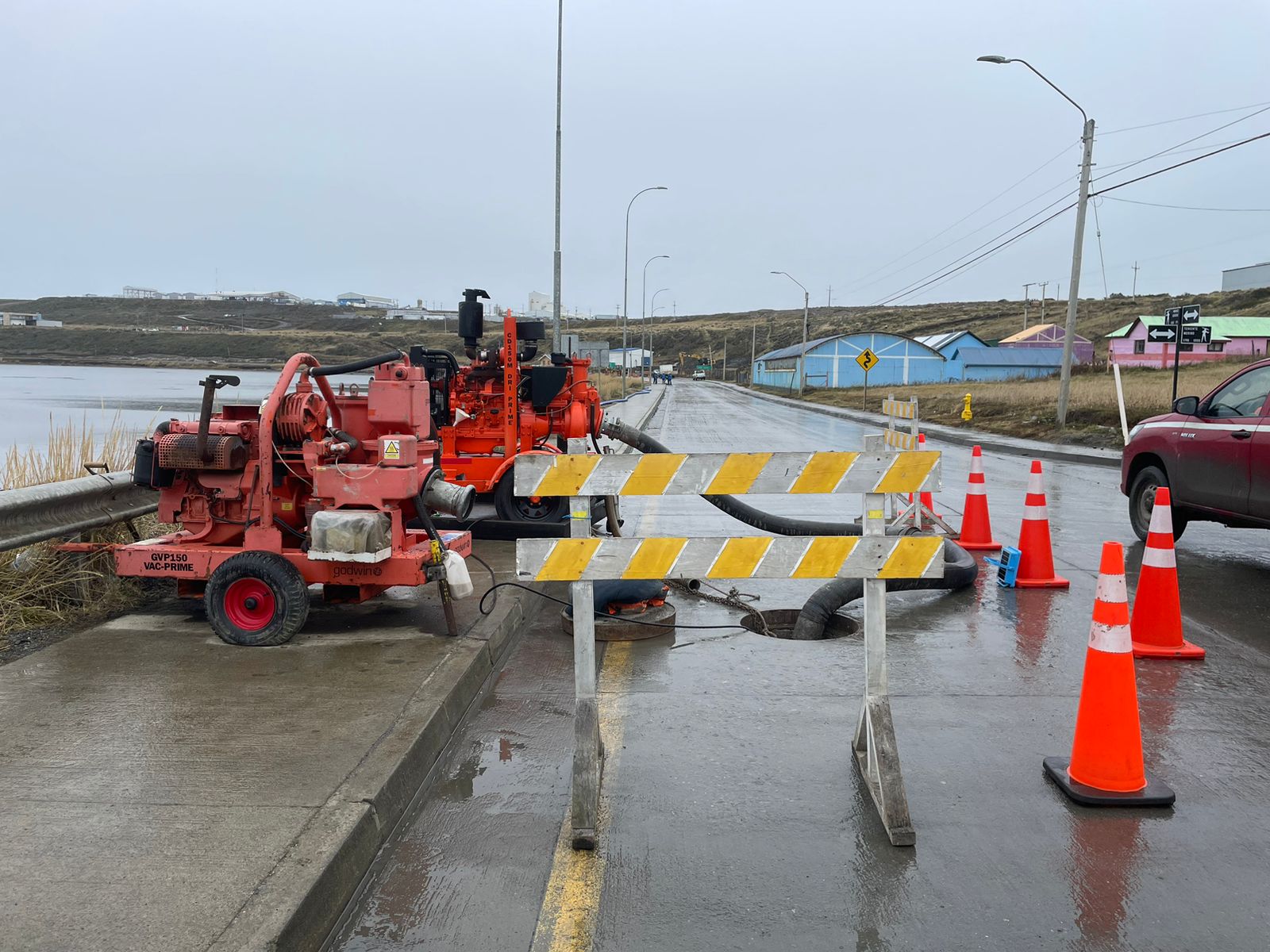 Aguas Magallanes se encuentra desarrollando obra de reposición de 139 metros de colector en Porvenir