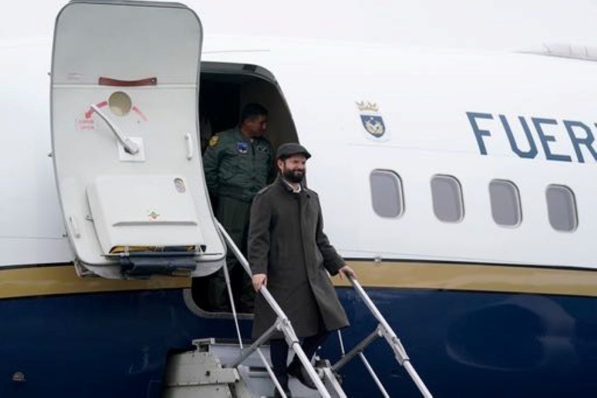 Presidente Gabriel Boric llegó hoy a Magallanes iniciando gira de 3 días