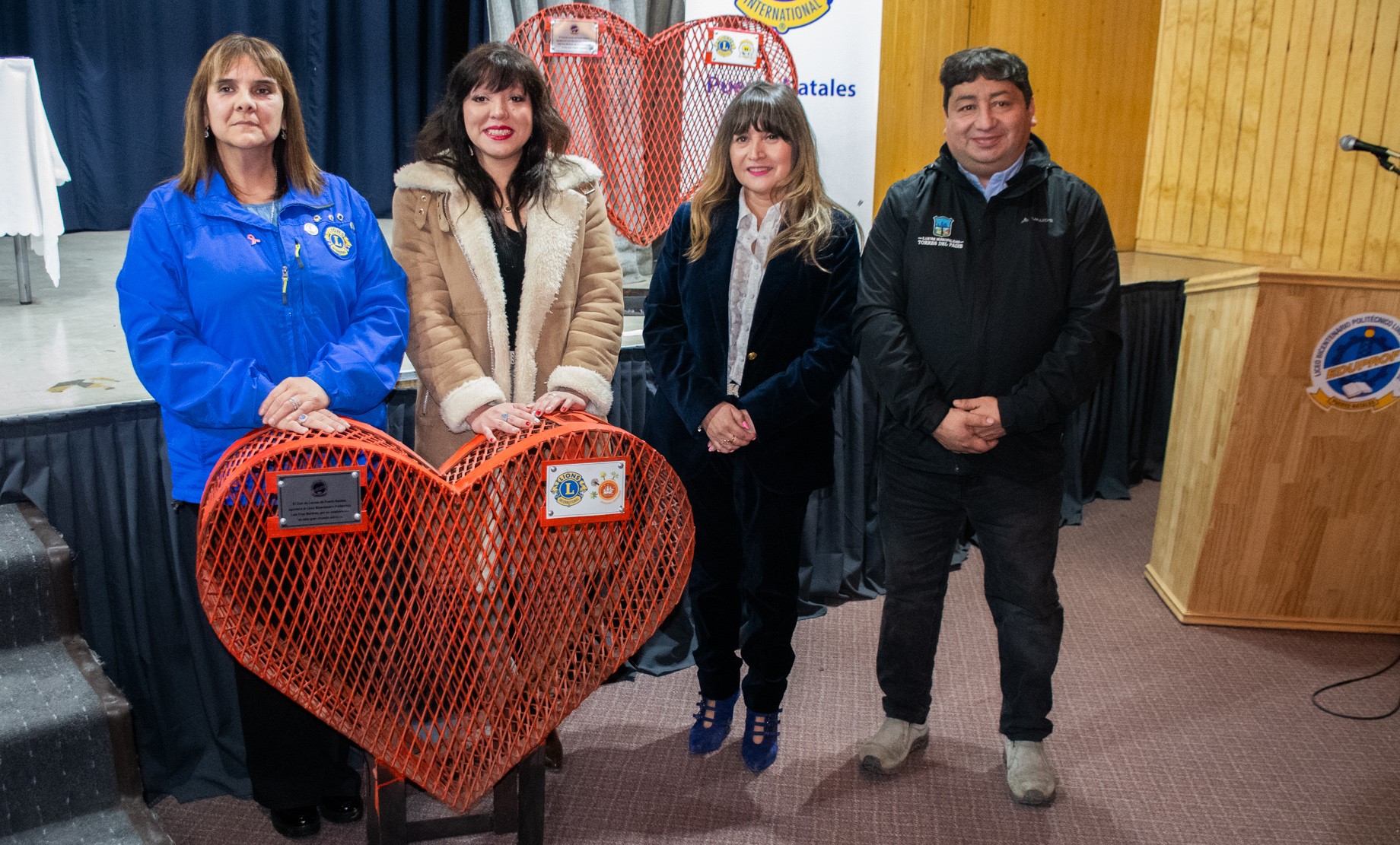 Club de Leones y Liceo Politécnico de Puerto Natales impulsan campaña en ayuda de familias de niños con cáncer infantil