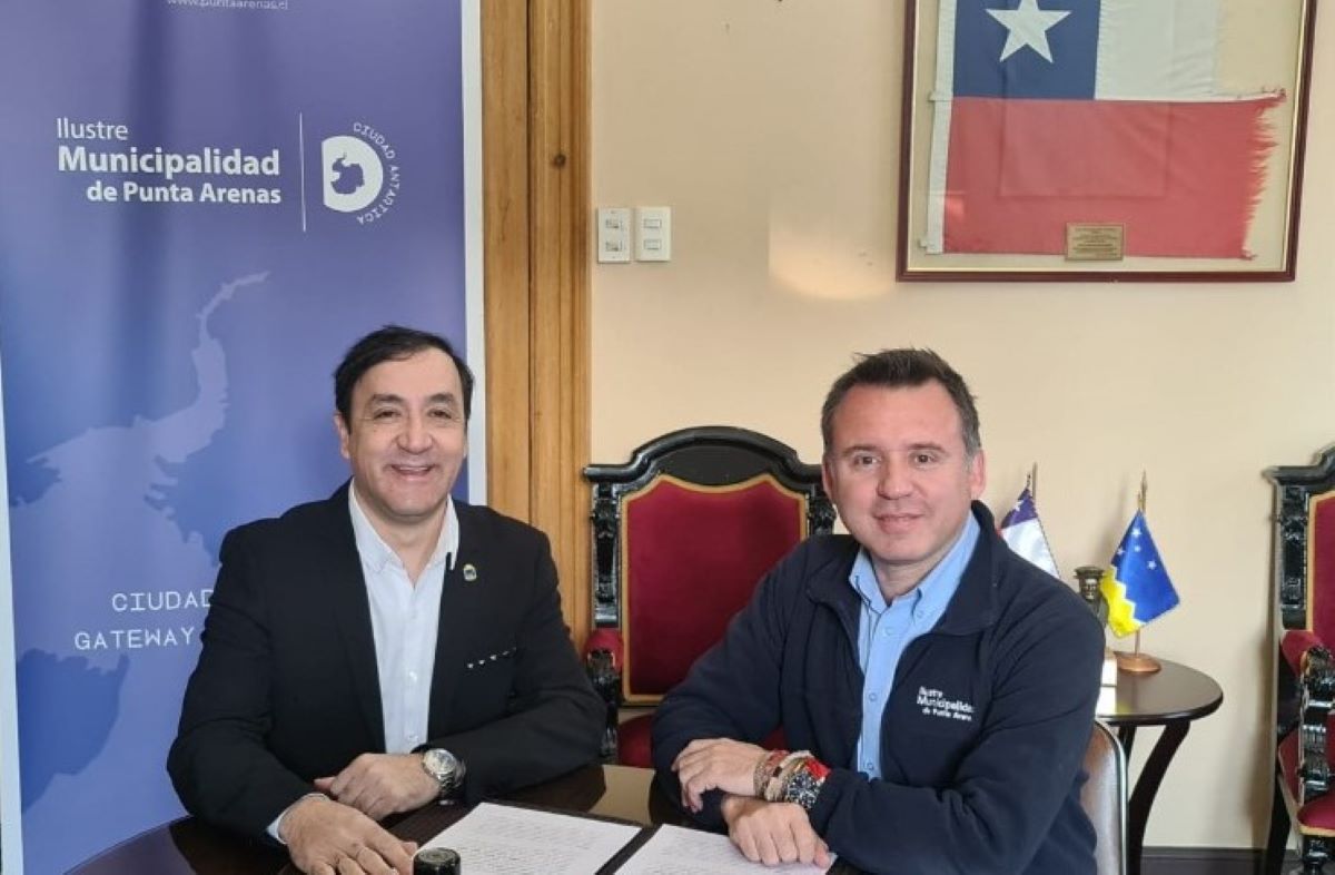 Firman convenio de colaboración entre los Municipios de Punta Arenas y Río Gallegos, Argentina