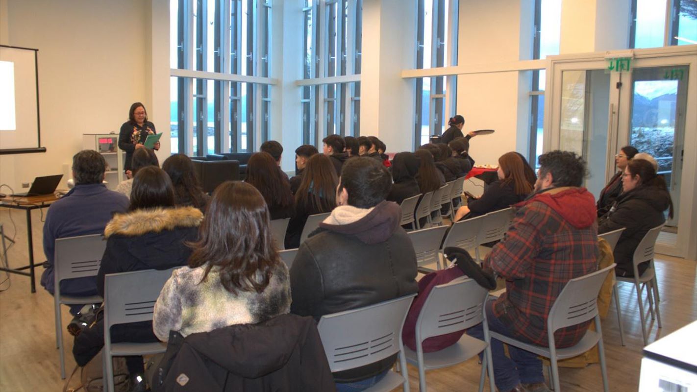 Estudiantes de Puerto Williams participan en taller creado por el liceo de la comuna y la Universidad de Magallanes