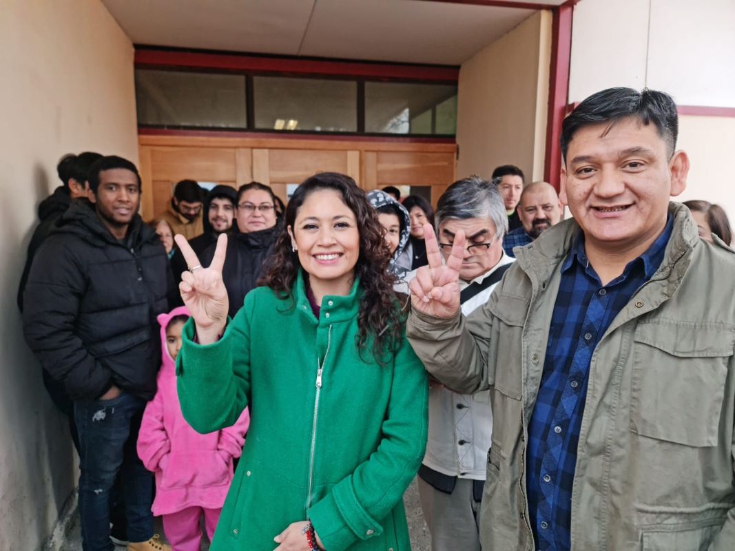 Verónica Aguilar arrasó en las primarias con los candidatos del partido comunista y socialista.
