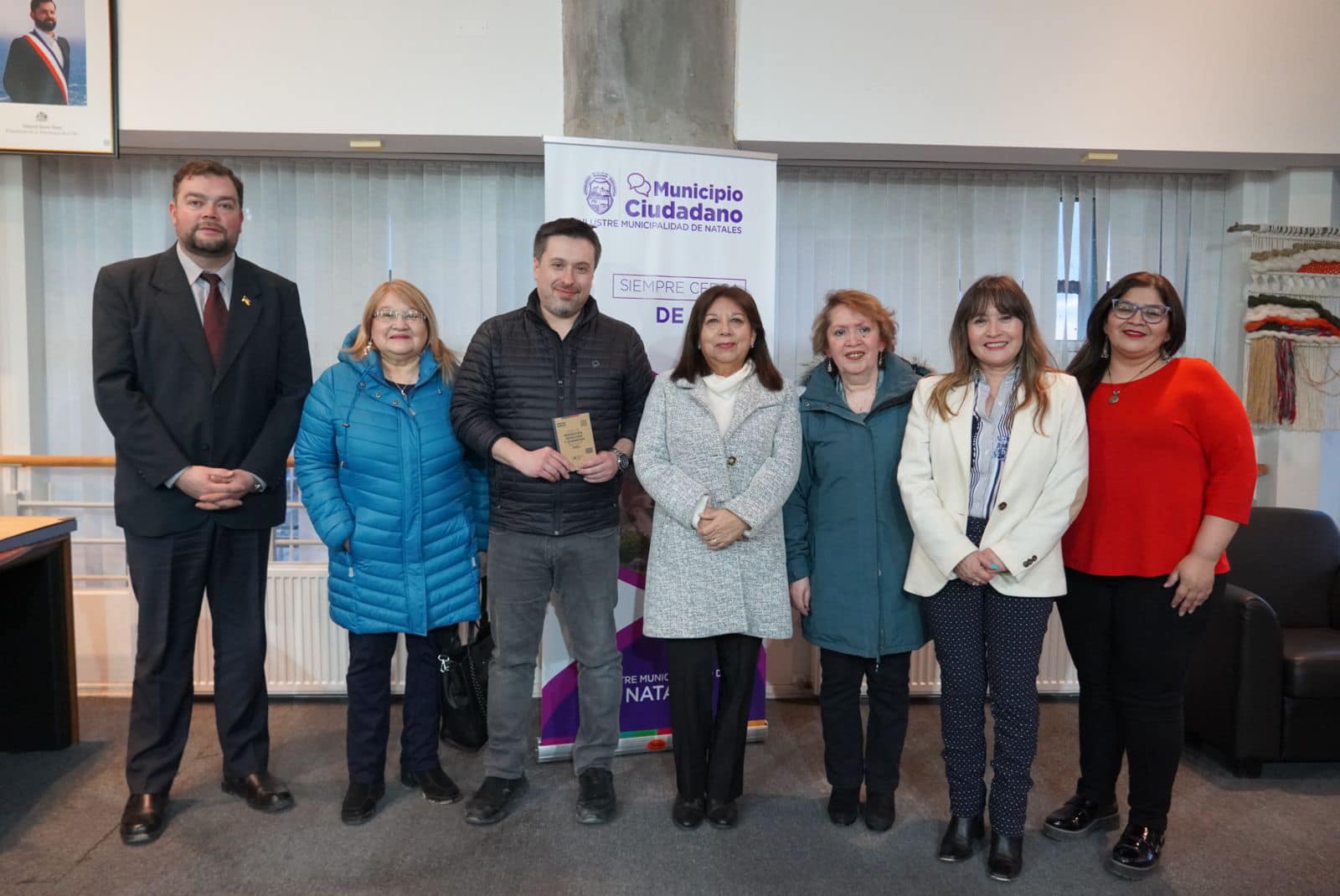 SEREMI de Desarrollo Social se reúne con autoridades y dirigentes sociales de Ultima Esperanza | Gobierno en terreno