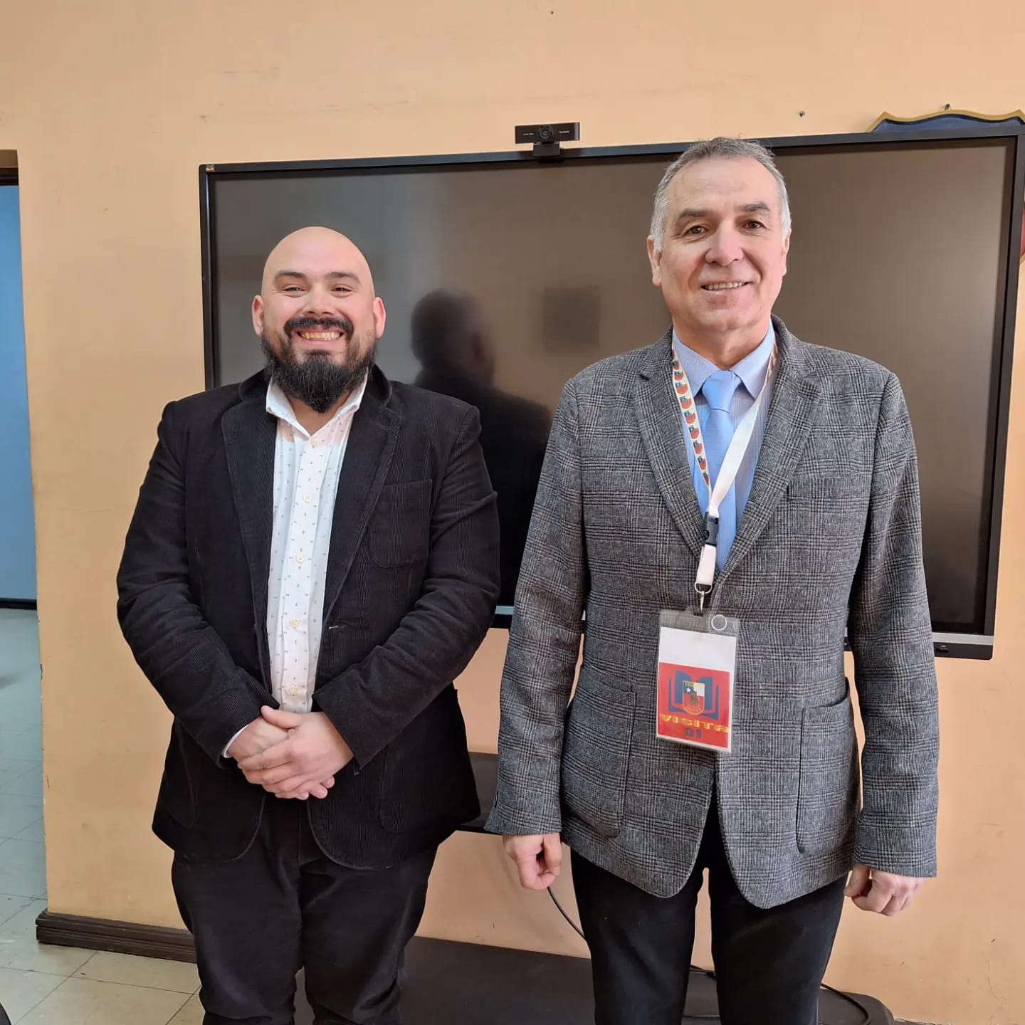 Delegado Provincial de Tierra del Fuego establece acuerdos de trabajo con establecimientos educacionales