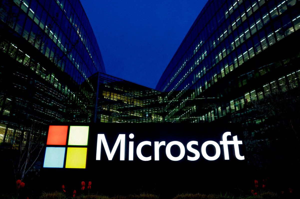 Fallo informático mundial de Microsoft afecta a aeropuertos, bancos y medios de comunicación