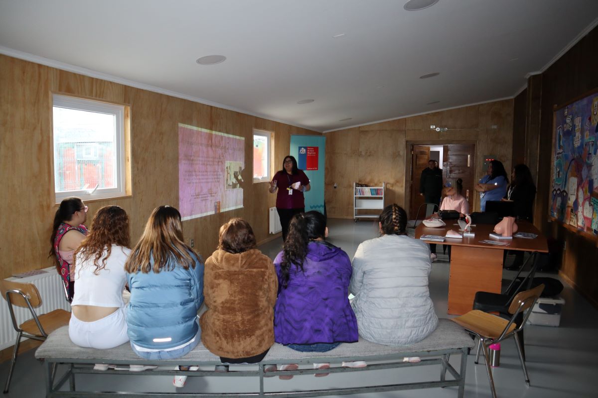 Plaza de Justicia convocó a Servicios Públicos para atender a personas privadas de libertad en el Centro Penitenciario de Punta Arenas