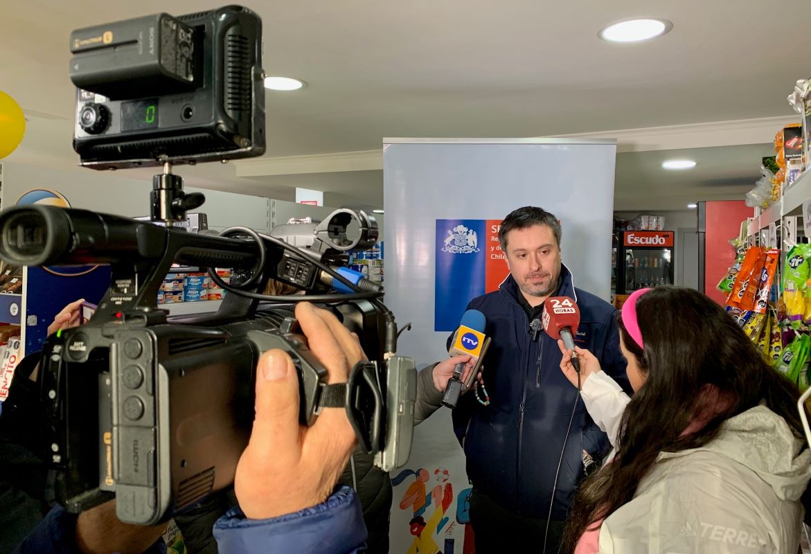 Autoridades de Magallanes difunden los alcances del Bolsillo Familiar Electrónico