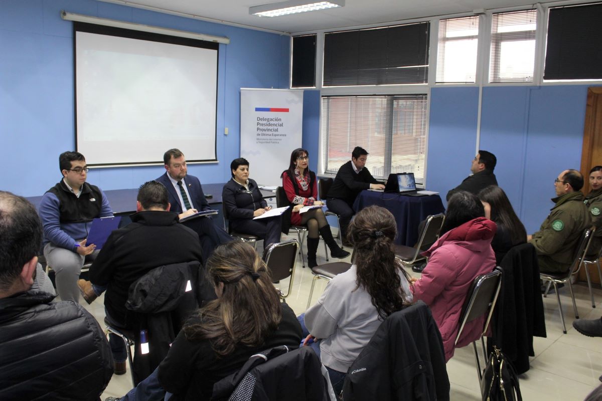 Reunión de trabajo con diversos servicios públicos se realizó en la Delegación Presidencial provincial de Ultima Esperanza