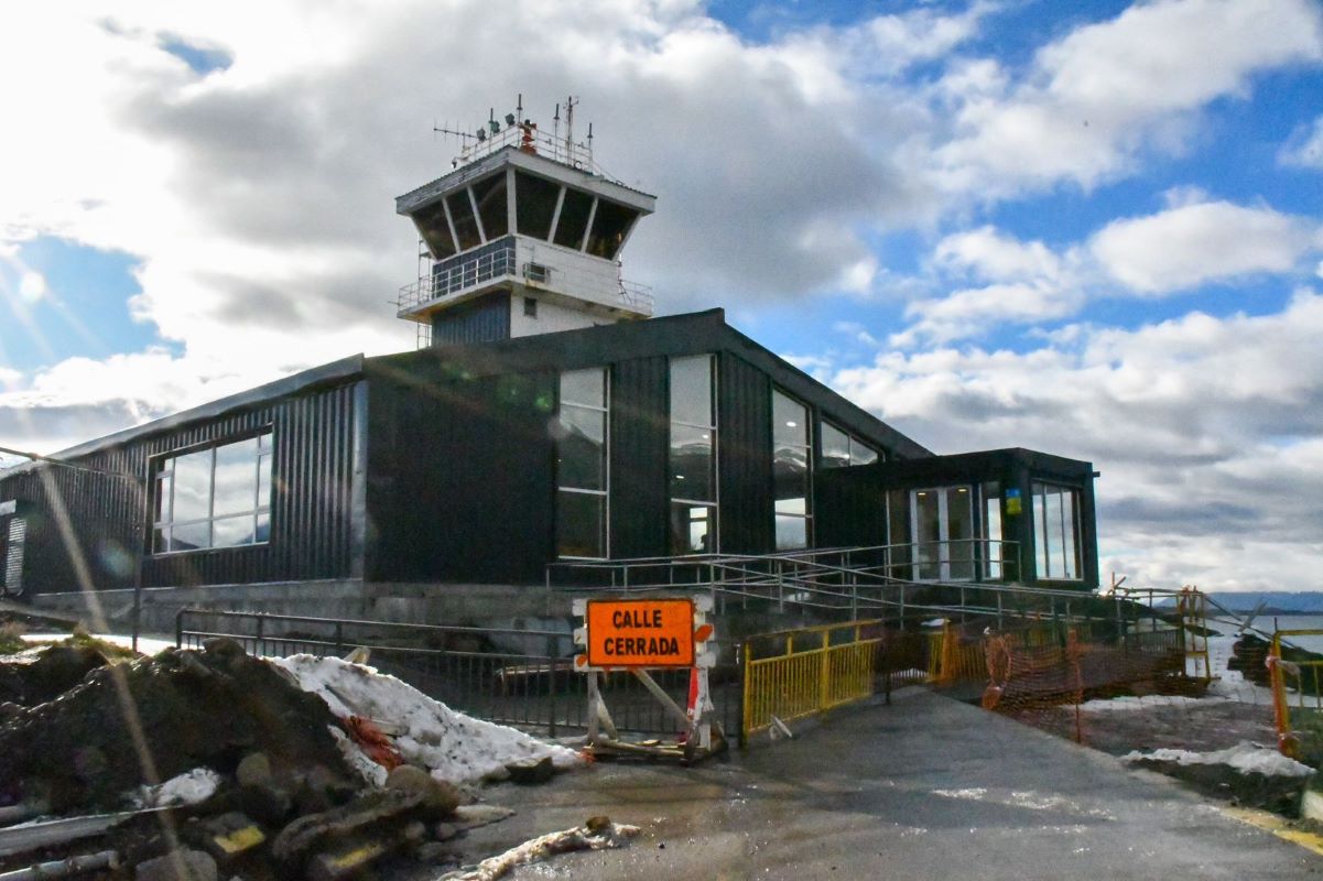 Autoridades realizan visita inspectiva a nuevo terminal aéreo de Puerto Williams