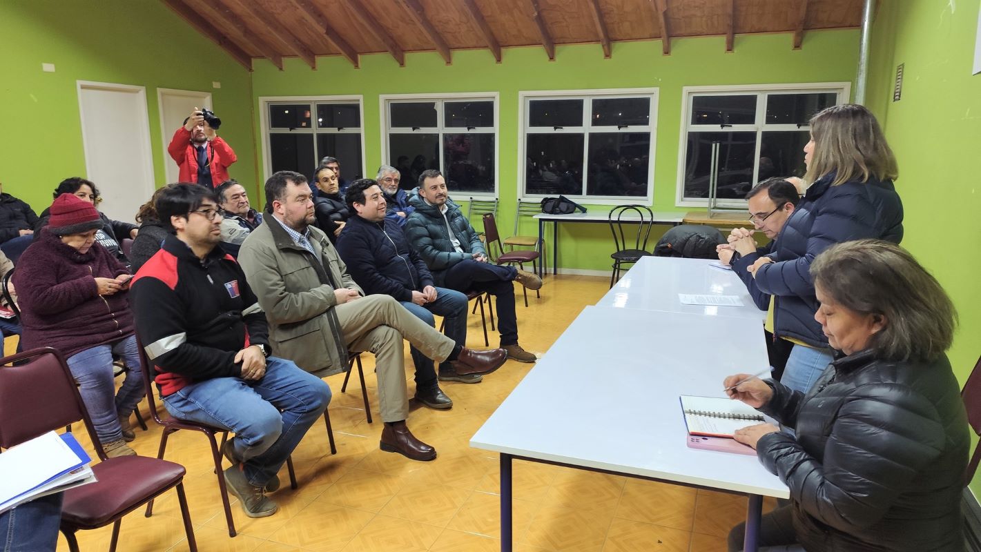 Conservación de caminos realizará Gobierno Regional en el sector de Huertos Familiares de Puerto Natales