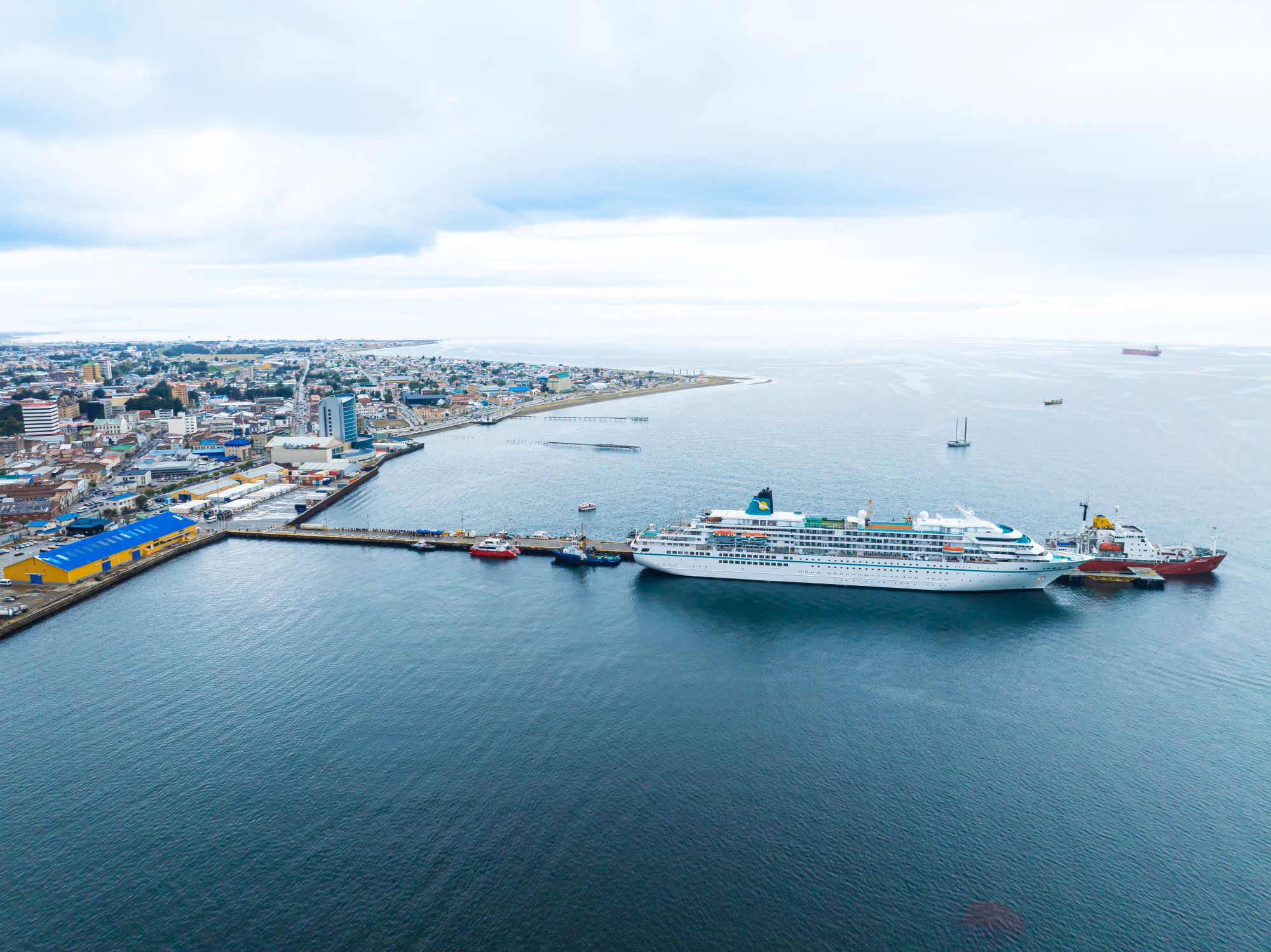 Con reuniones informativas y capacitaciones a agencias navieras y tour operadores, SAG Magallanes se prepara para nueva temporada de cruceros