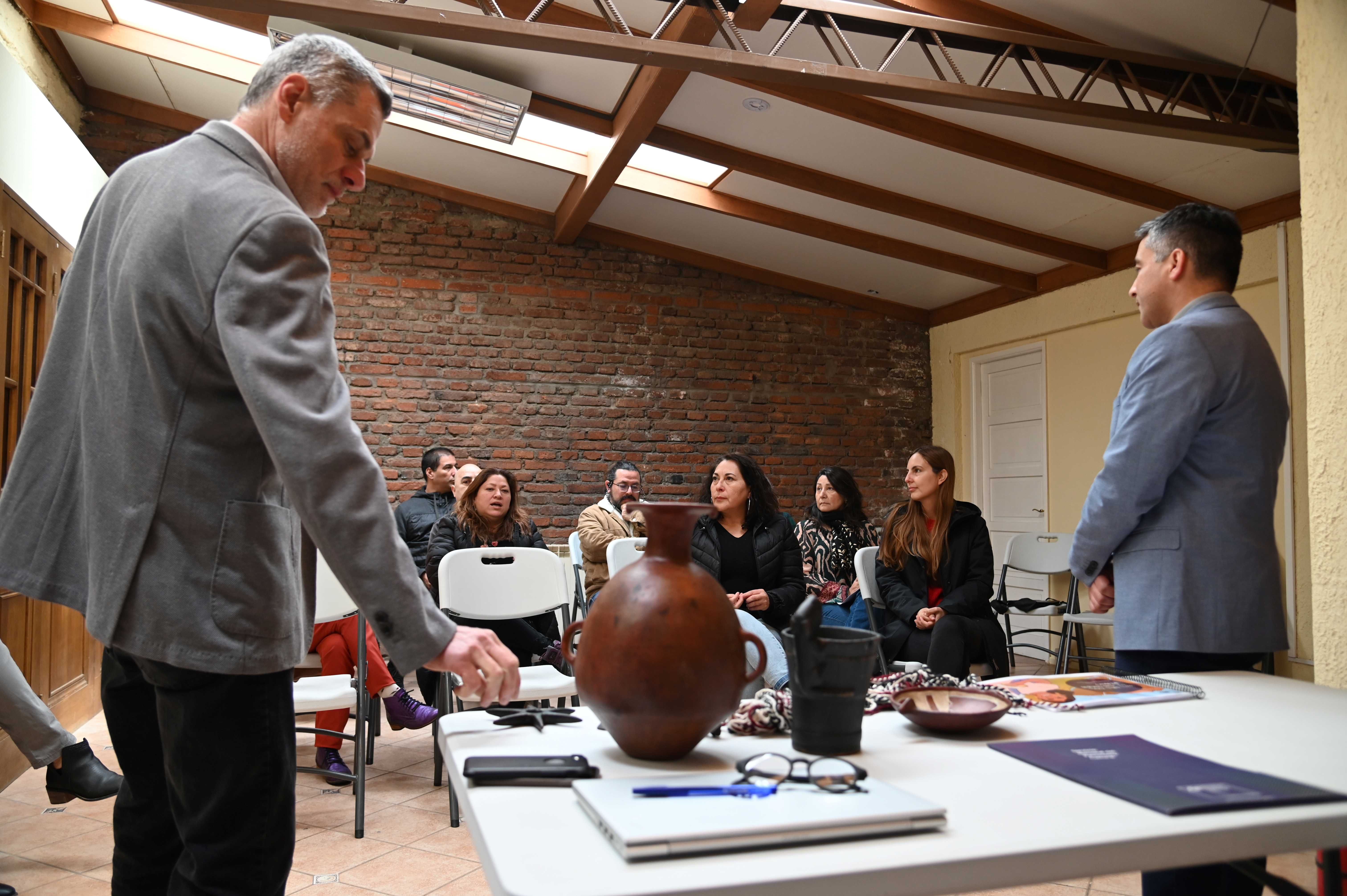 Museo Nacional de Historia Natural del SERPAT donó réplicas de artefactos incas a tres escuelas del SLEP de la región de Magallanes 
