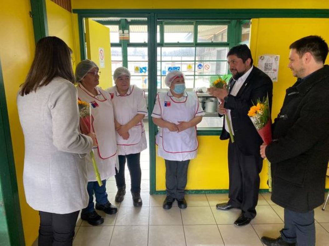 Autoridades regionales de Magallanes destacan el trabajo realizado por las Manipuladoras de Alimentos