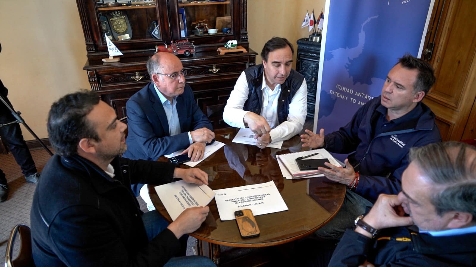 Reunión sobre seguridad pública en Punta Arenas dejó tareas pendientes