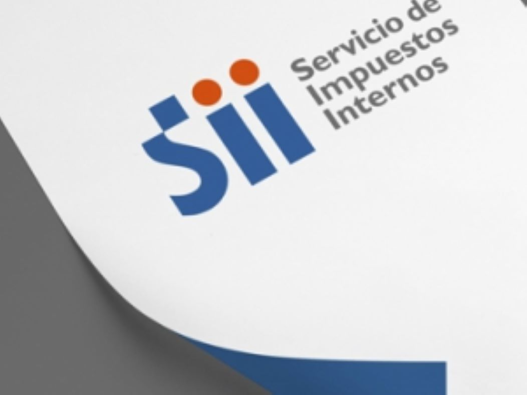 El SII cuenta con información de más de 153 mil cuentas financieras de chilenos en el extranjero, por un monto total de $28 billones (MM US$ 32.579)