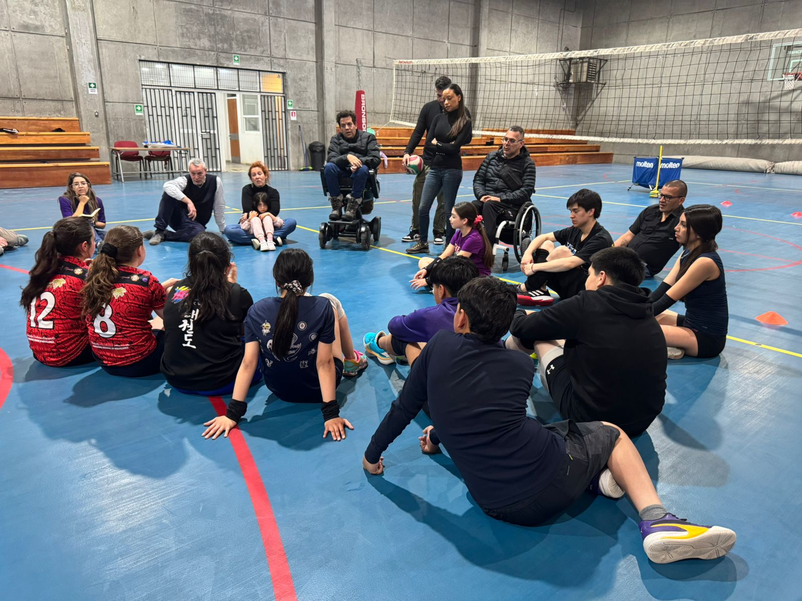 Proyecto busca medir el impacto social del deporte en jóvenes de Chile