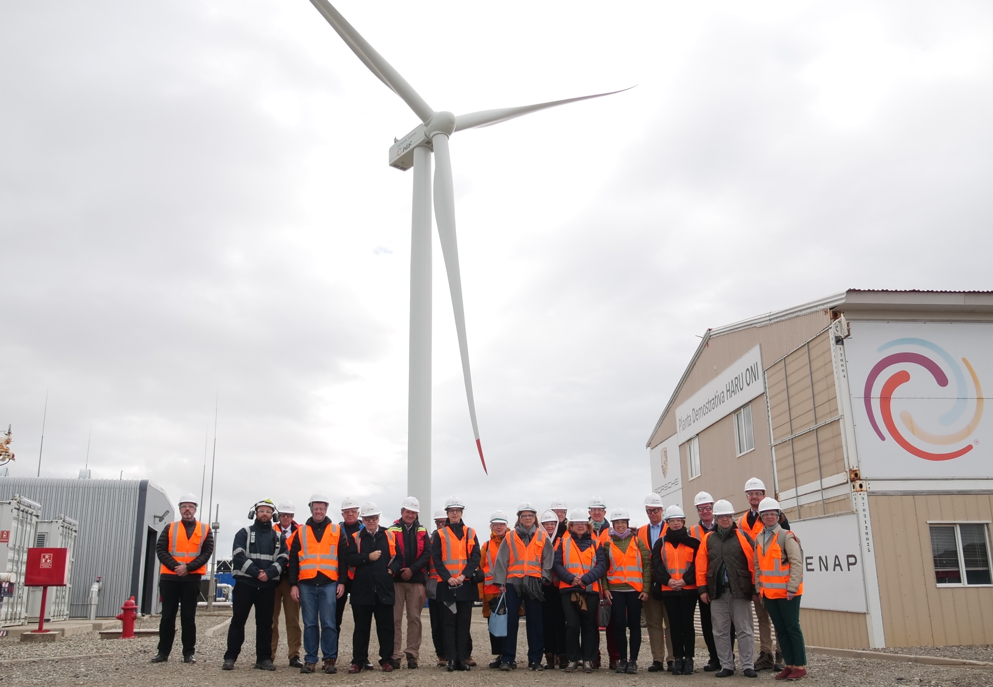 Embajadores de la Unión Europea visitaron la planta Haru Oni de HIF en Punta Arenas