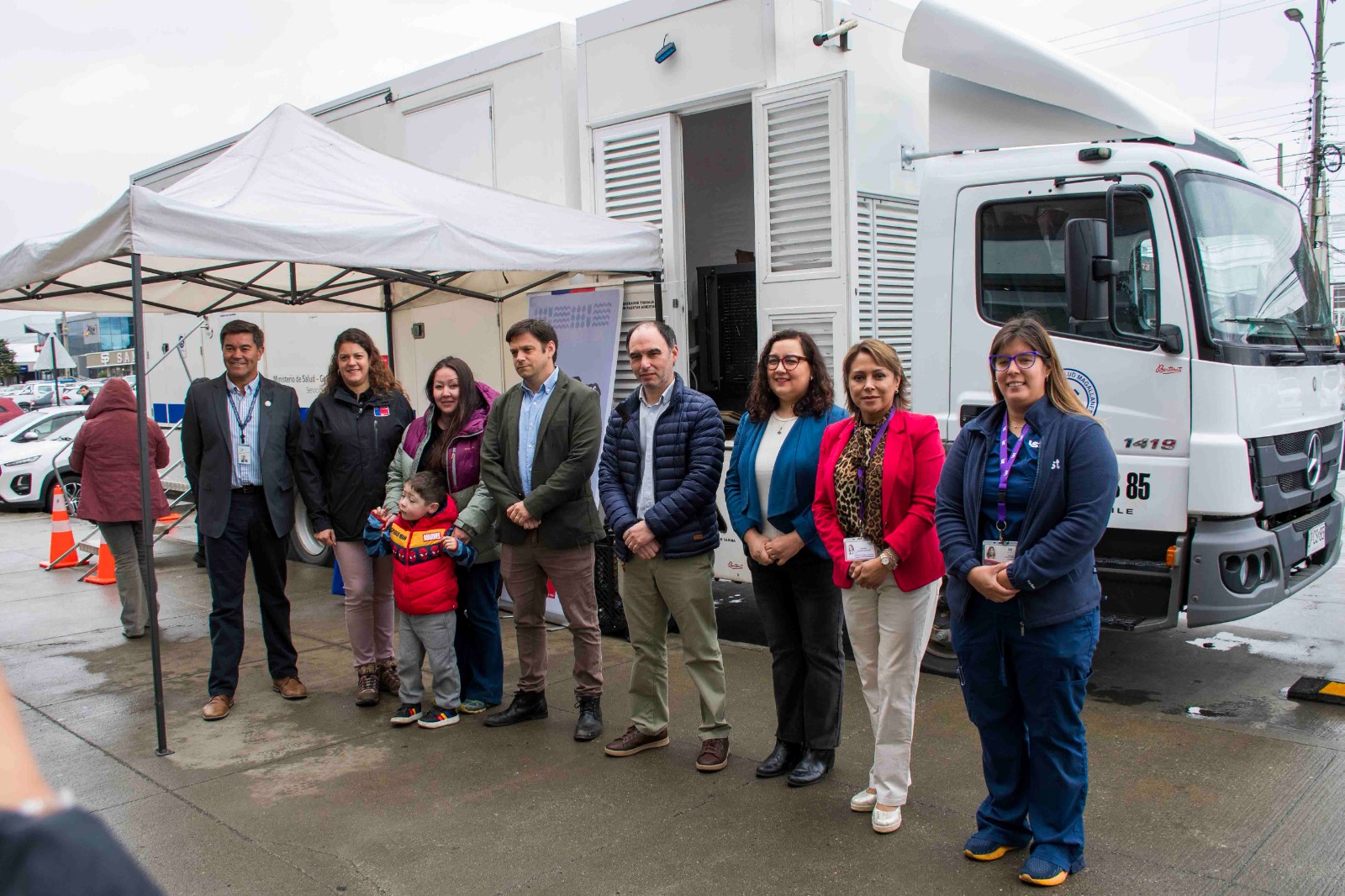 Gobierno y sector privado realizan operativo para la detección temprana del cáncer de mama en Punta Arenas