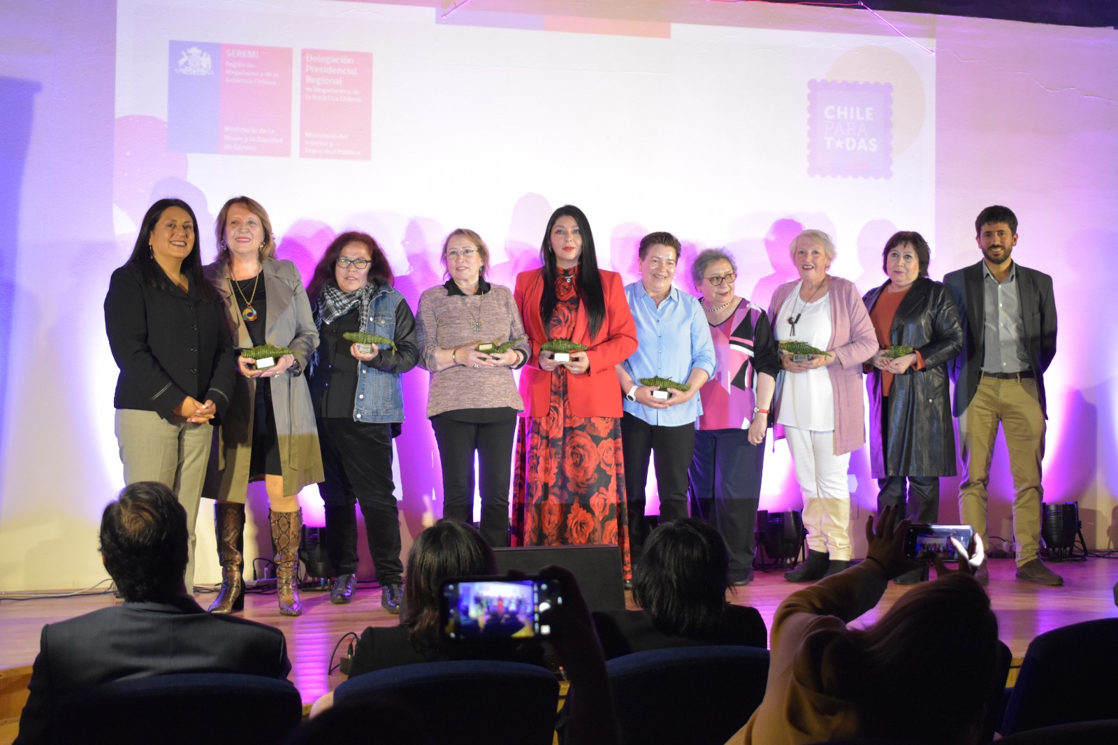 Seremi de la Mujer busca distinguir a magallánicas destacadas el próximo 8 de marzo