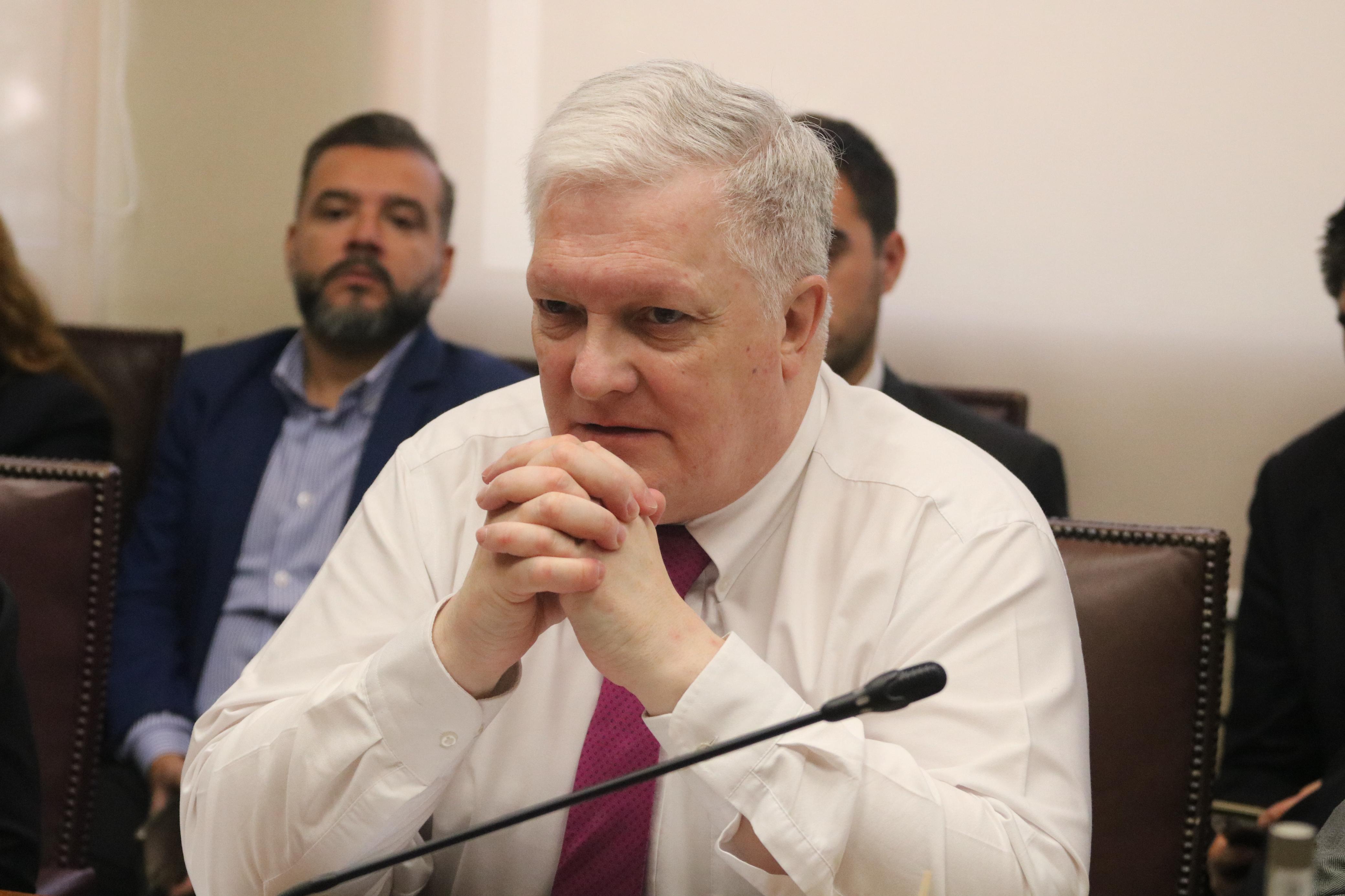 Senador Kusanovic exige la intervención del Ministro de Educación y del Director Nacional de Educación Pública para destrabar paro de docentes