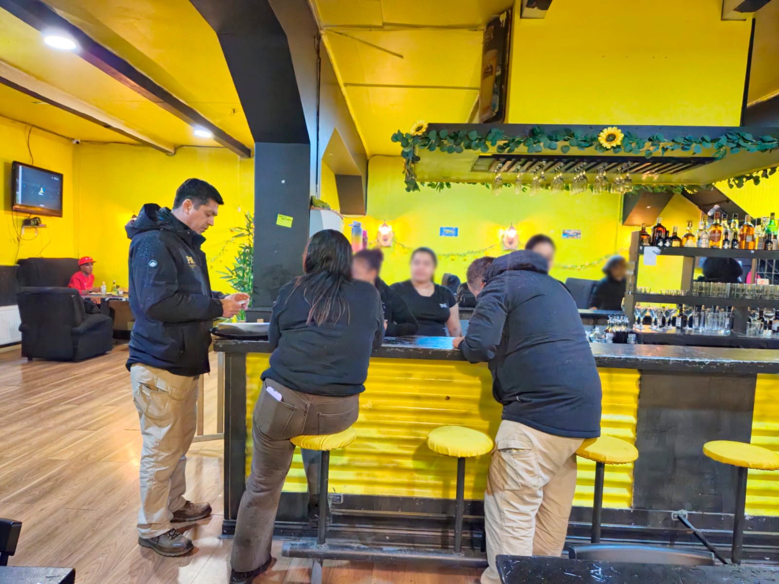 PDI realiza fiscalización a ciudadanos extranjeros en Puerto Natales