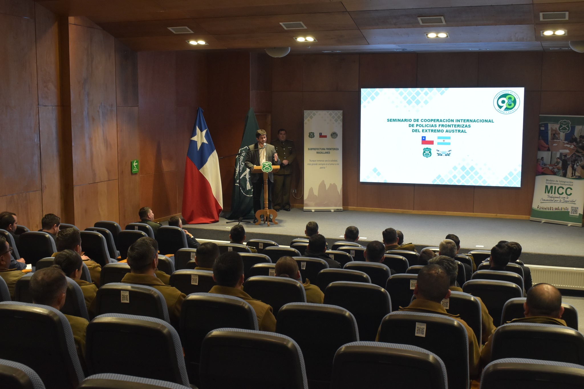 Seminario de Cooperación de Policías Fronterizas del Extremo Austral se inició en Punta Arenas
