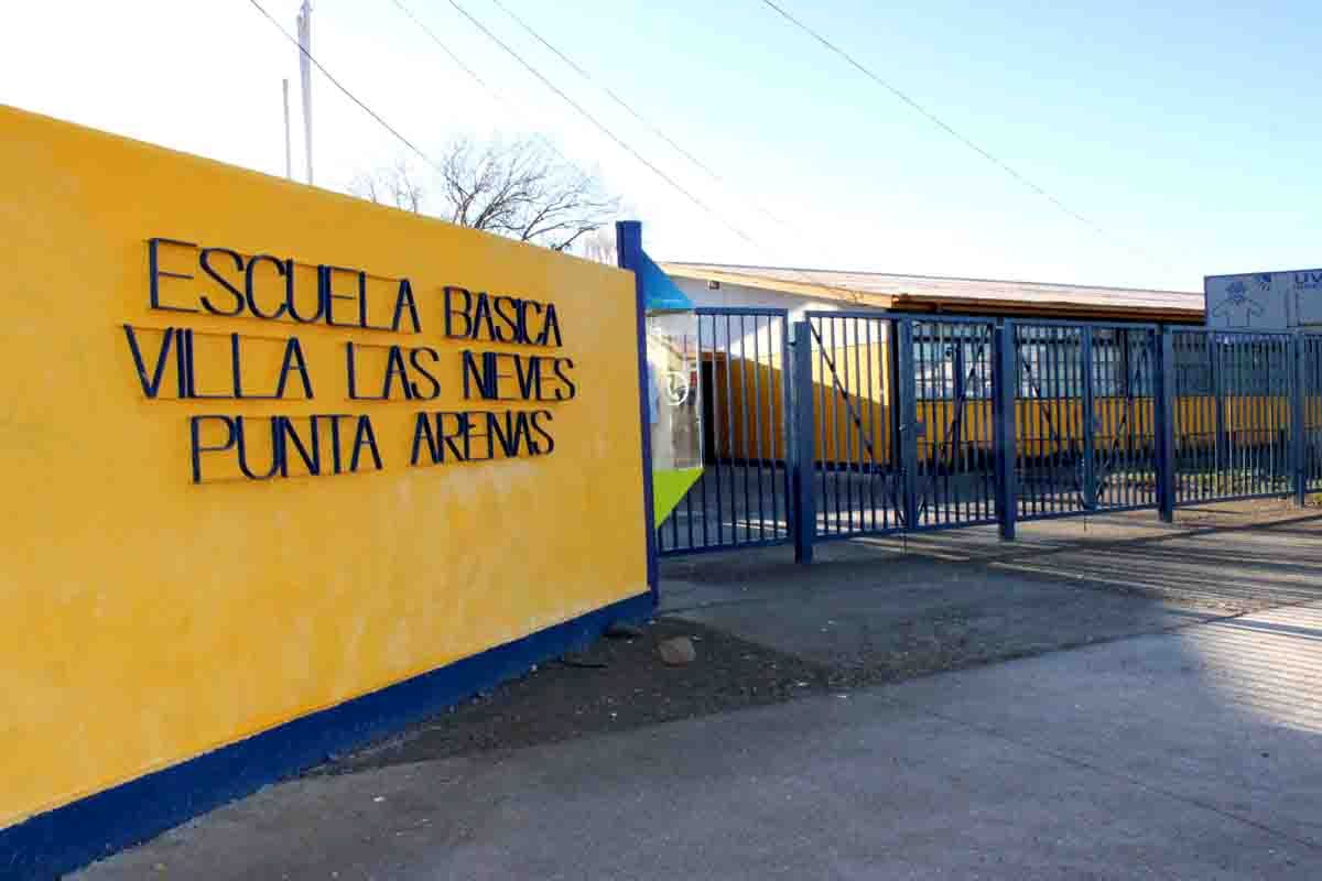 Escuela Villa Las Nieves de Punta Arenas define regresar a clases