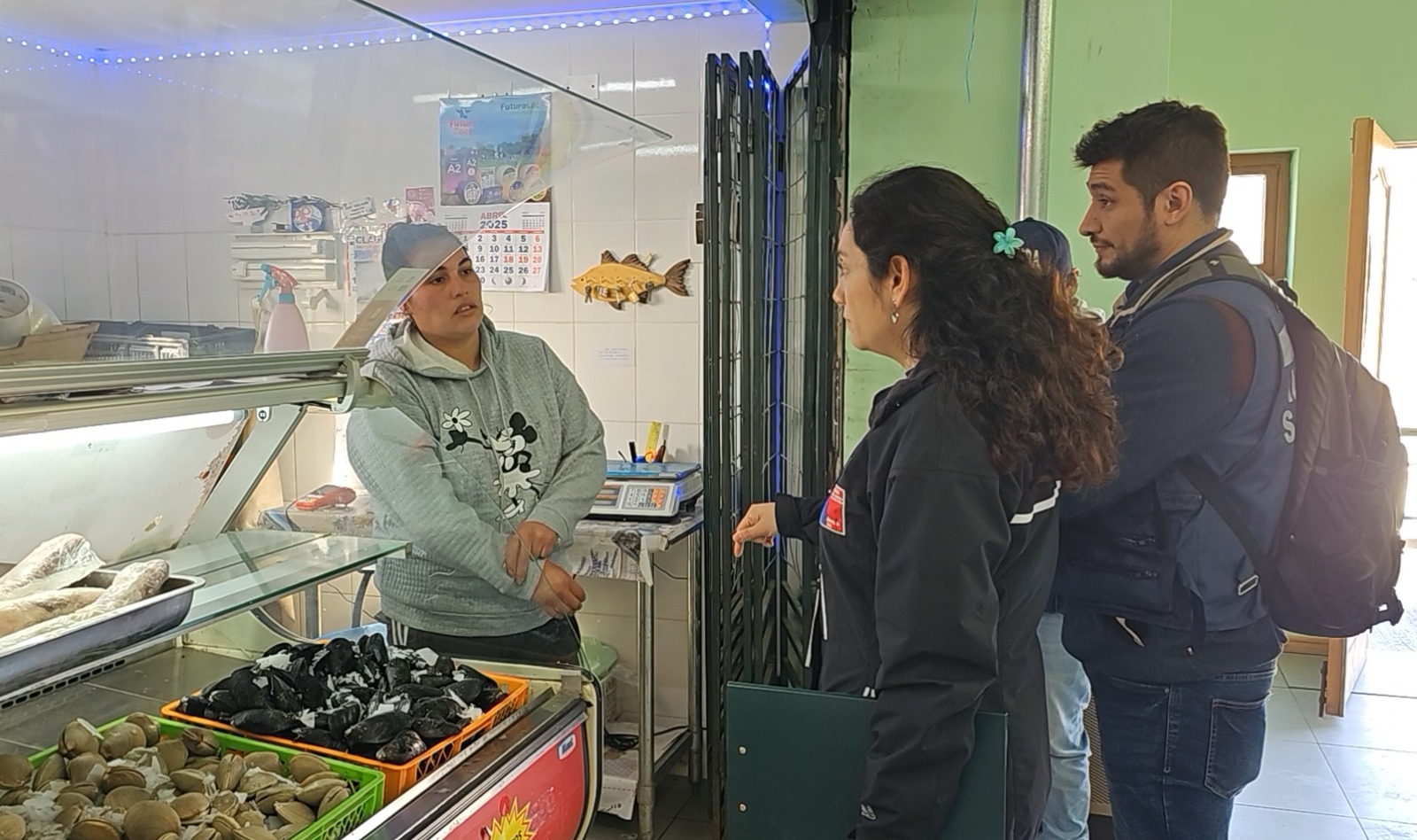 Oficina Provincial de Última Esperanza intensifica fiscalizaciones a puestos de venta de productos del mar por fin de semana santo