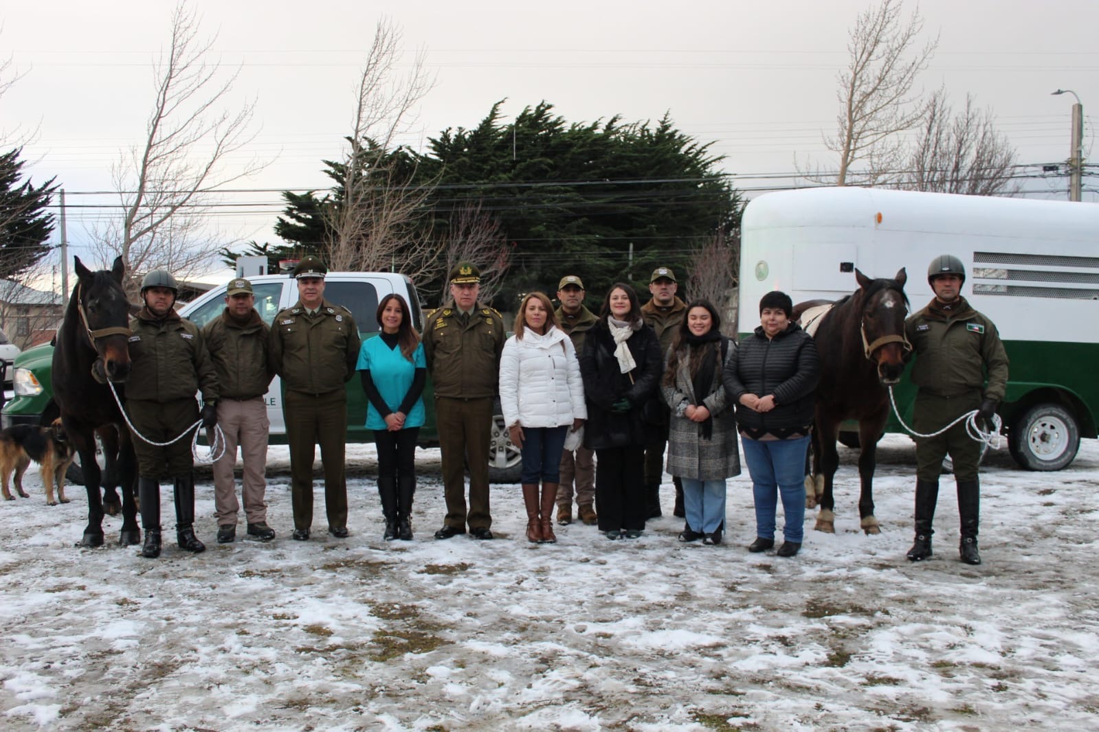 Carabineros dona dos caballos a instituciones sociales de Punta ArenasTras cumplir 20 de años de servicio en la Tenencia Yendegaia