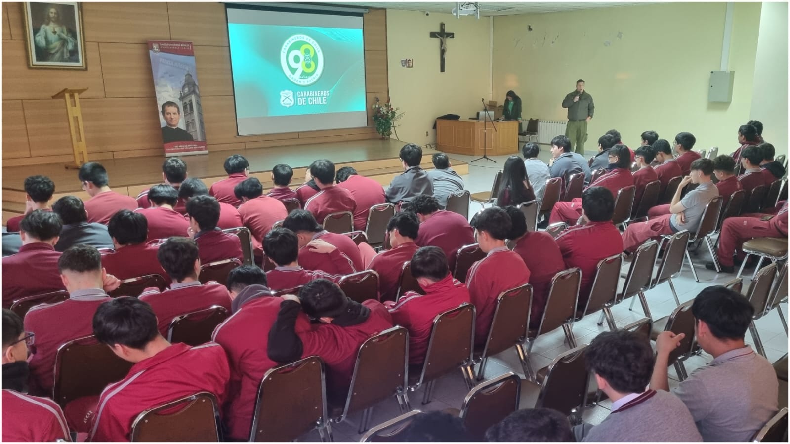 Sección de DDHH y Protección de la Familia de Carabineros realiza formación en colegios de Punta Arenas