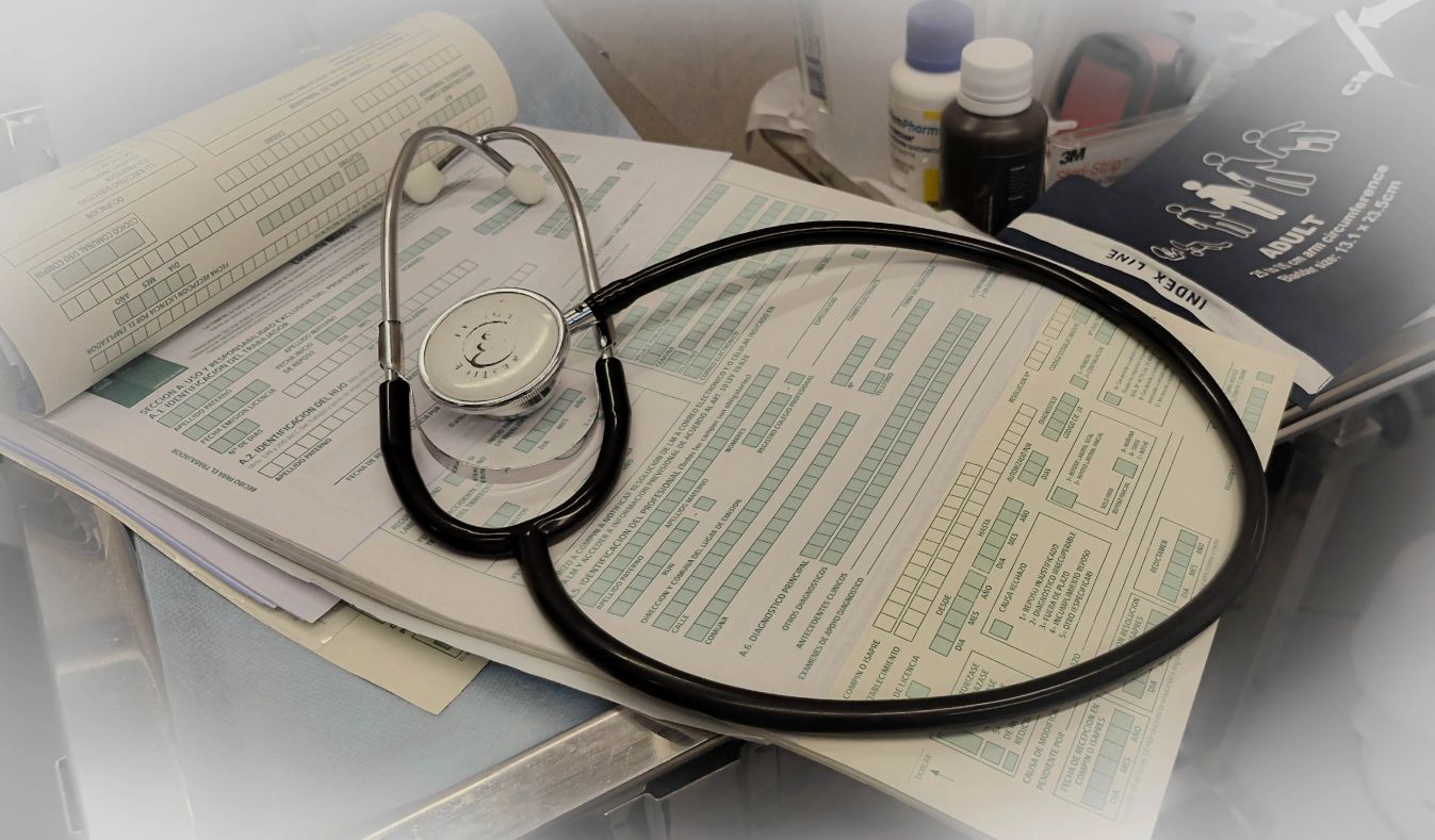 Comisión de Salud del Senado convoca a sesión especial por funcionarios públicos que salieron del país con licencia médica