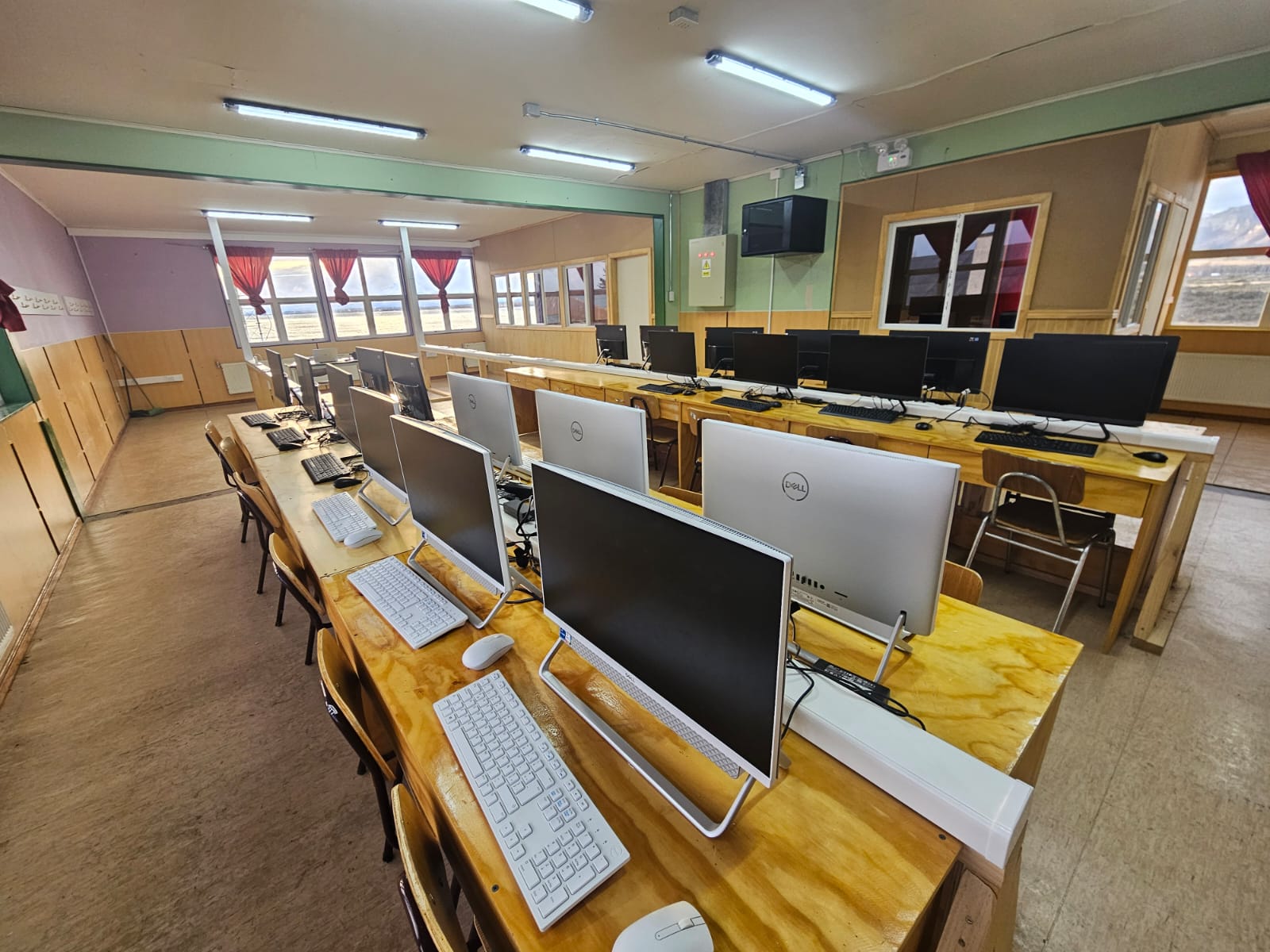 Cuantiosos proyectos de desarrollo realiza el Liceo Politécnico Bicentenario Luis Cruz Martínez de Puerto Natales