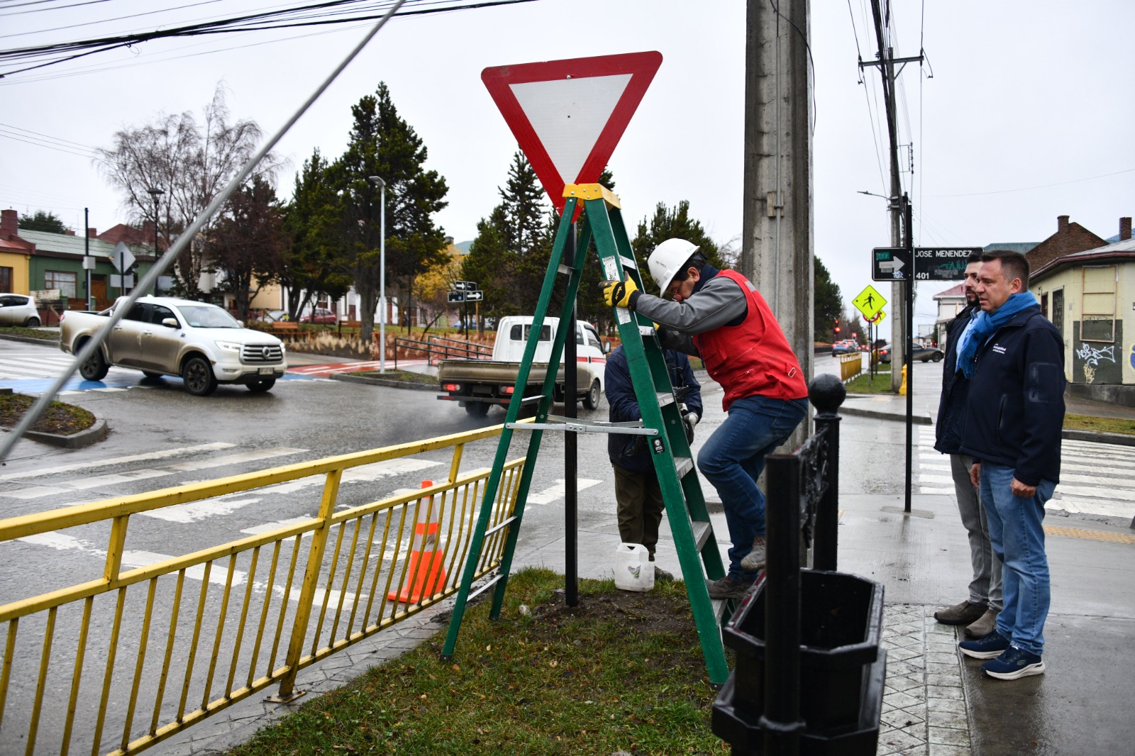 Municipalidad de Punta Arenas modifica señaléticas por temporada invernal