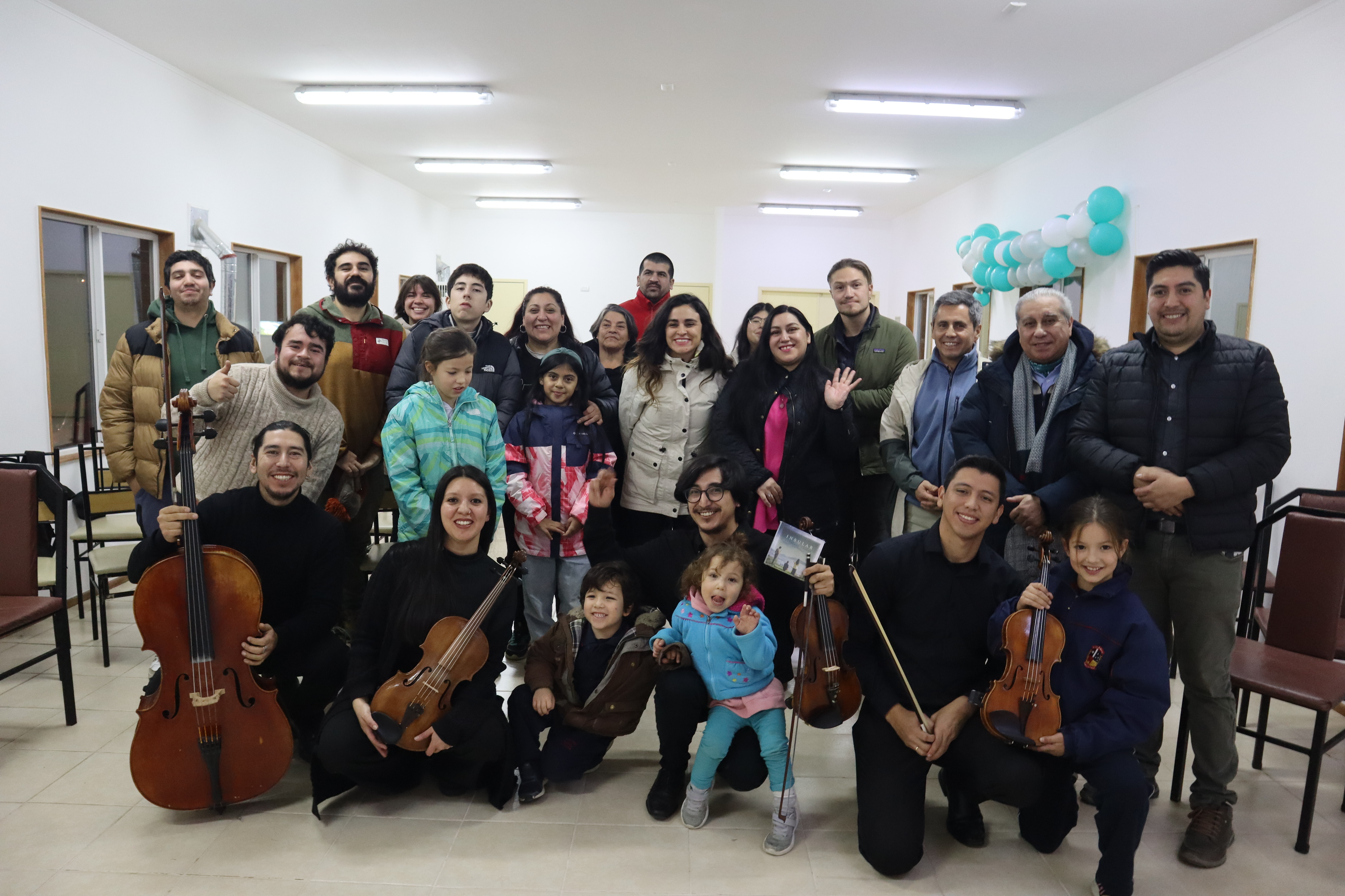Cuarteto de Chiloé lleva la música clásica a las aulas más australes de Chile