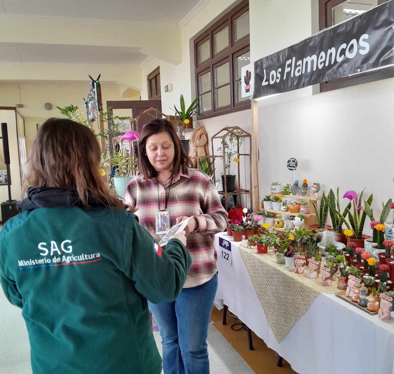 En «Expo Invierno»: SAG Magallanes promueve la producción responsable de plantas y viveros