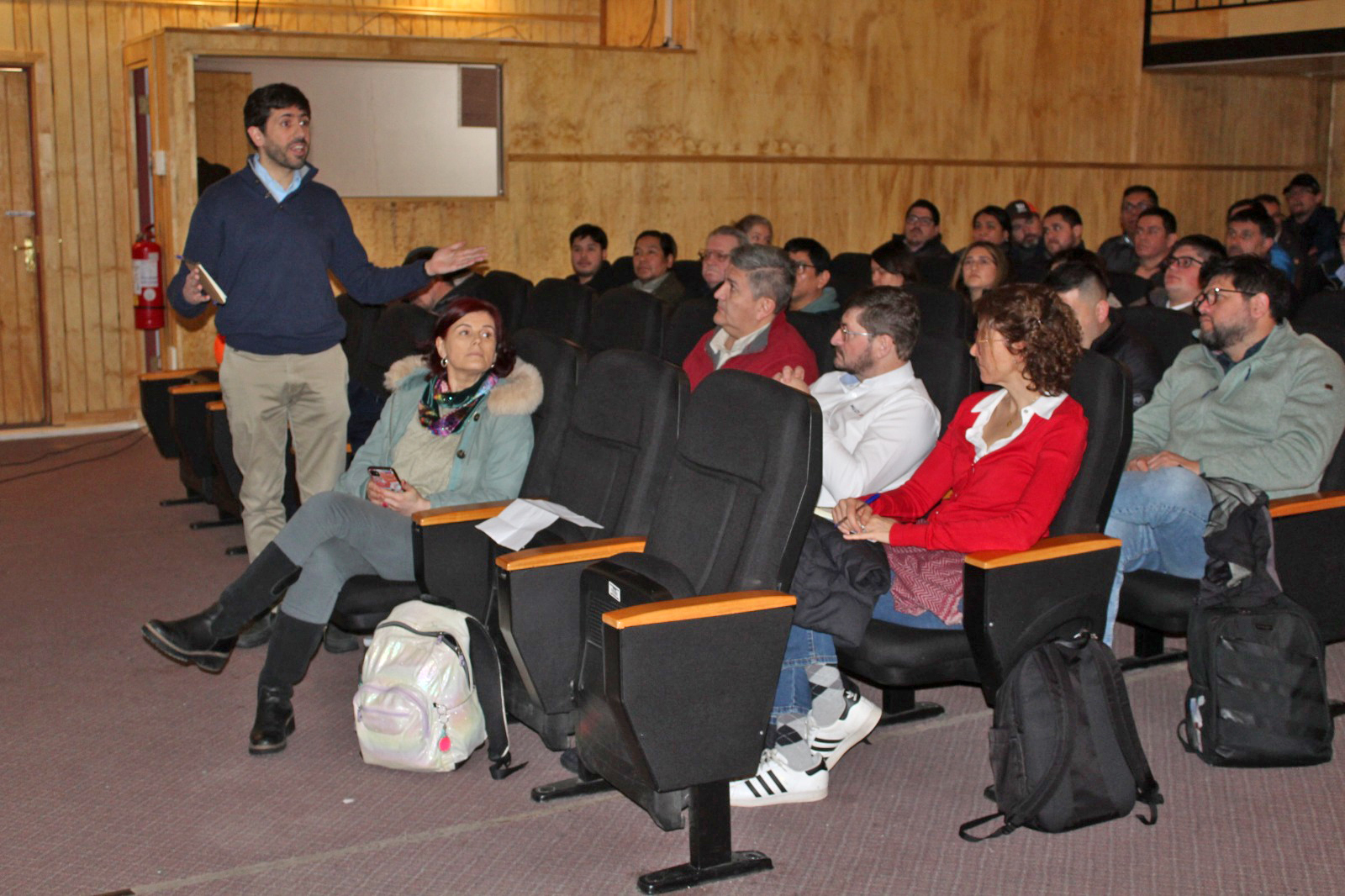 Puerto Natales se unió a las Jornadas de Consulta Ciudadana sobre la Reserva Nacional Kawésqar