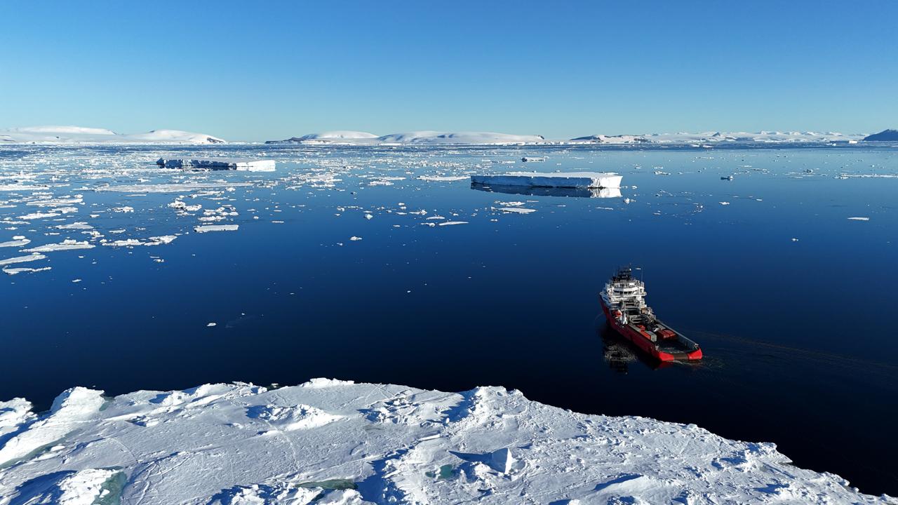 Remolcador de alta mar «Lientur»: un nombre con leyenda en las aguas australes