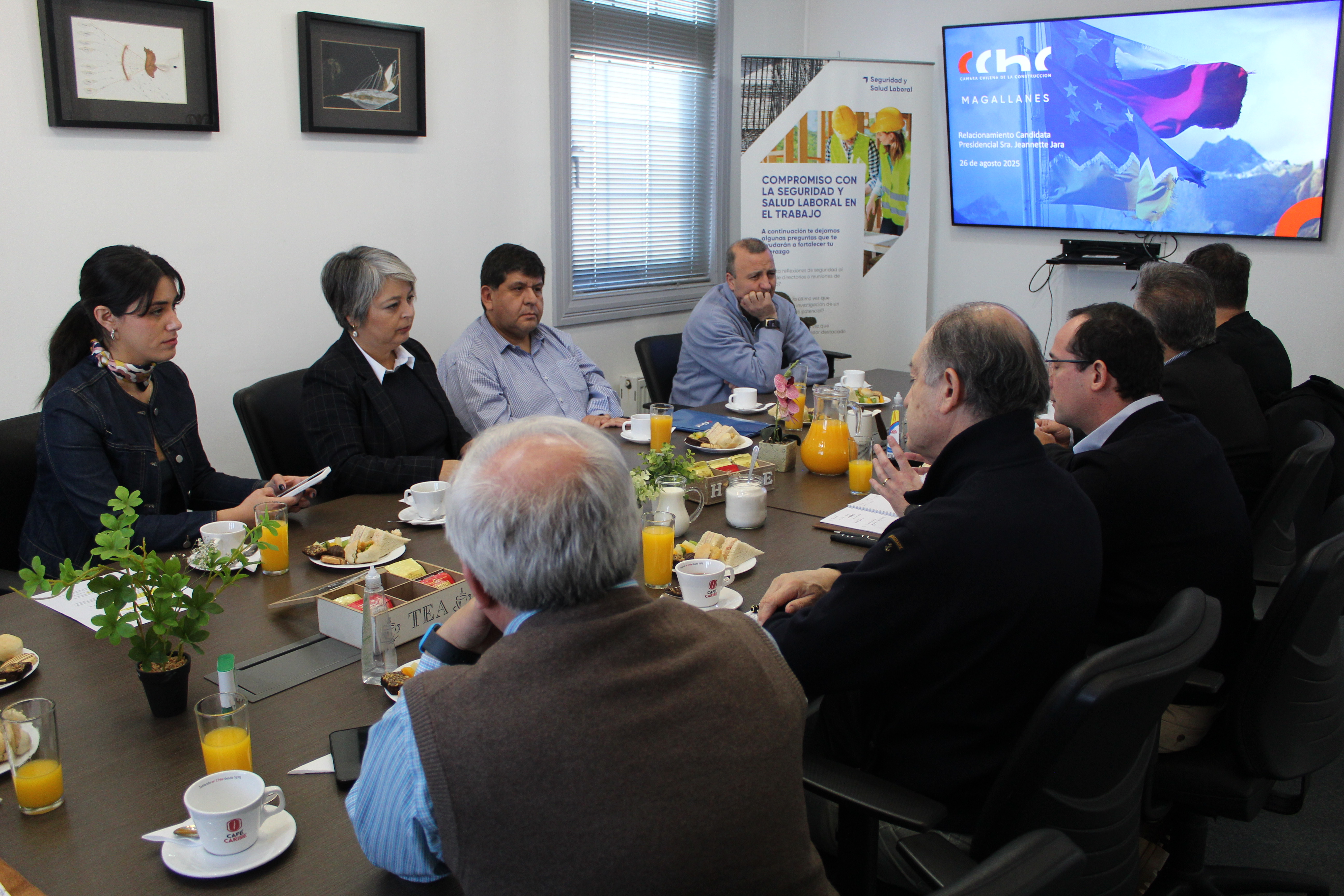 CChC Magallanes plantea urgencias del sector construcción a candidata presidencial Jeannette Jara