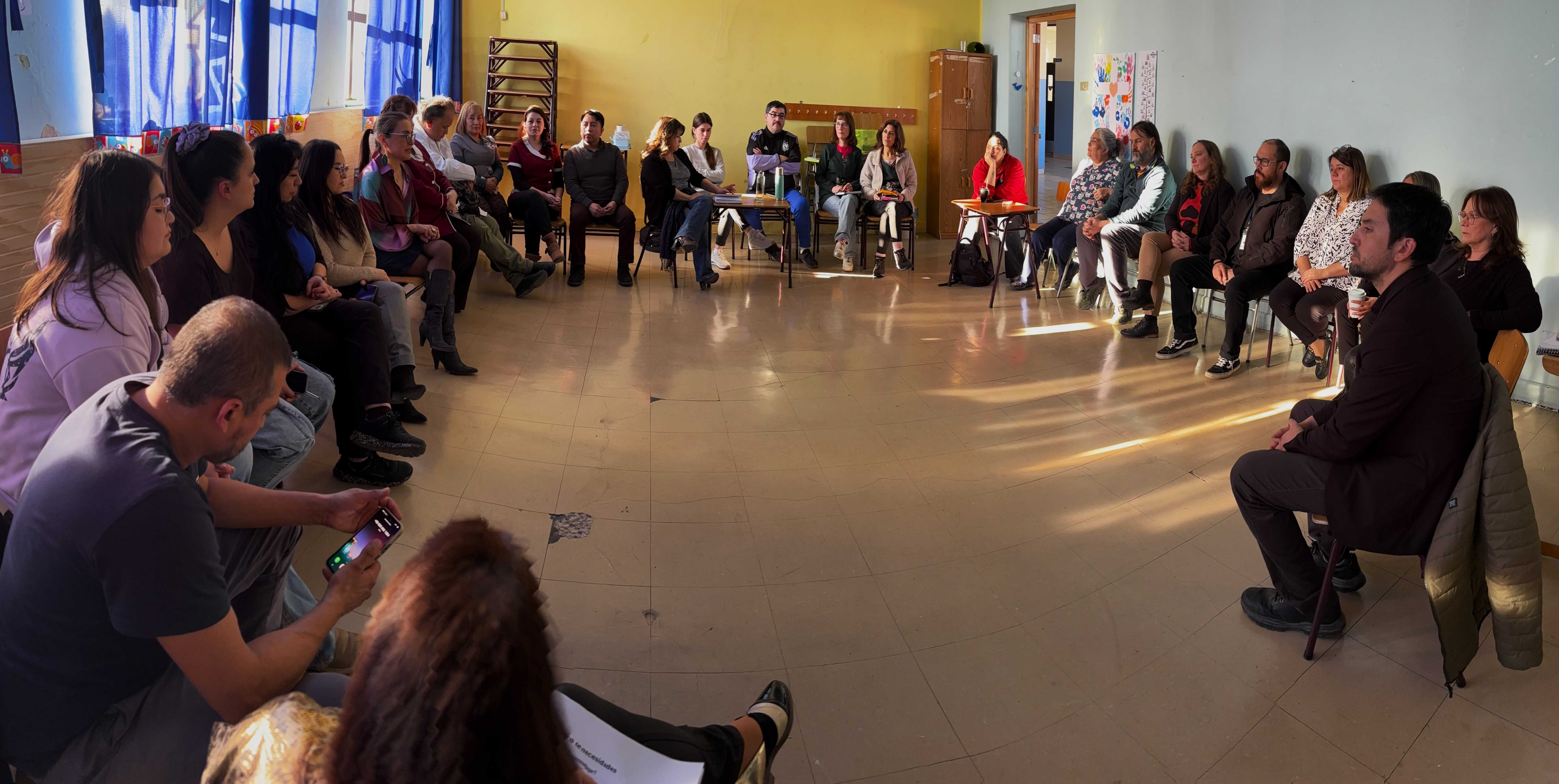 Profesoras y profesores del SLEP Magallanes participaron en reflexión pedagógica sobre el desarrollo profesional docente