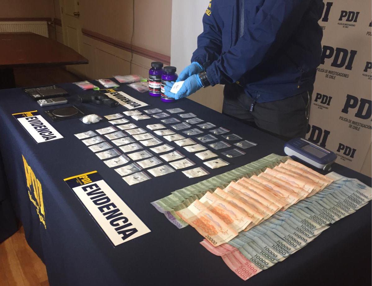 PDI Punta Arenas materializó la expulsión de un extranjero condenado por tráfico y microtráfico de drogas