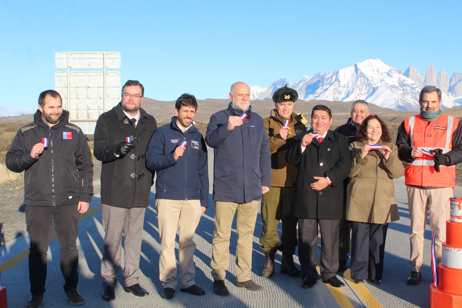 Ministro del Interior visitó también el Complejo Fronterizo Dorotea y el Retén de Carabineros Gobierno inaugura obras de conectividad y seguridad en Torres del Paine, Ruta Y150 y punto de posada en Cerro Castillo