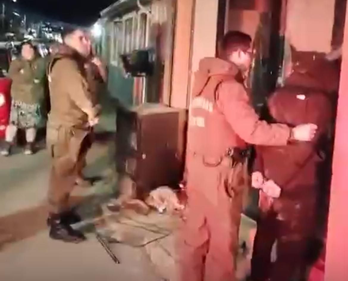 Carabineros detiene a dos adolescentes tras intento de robo en panadería en Punta Arenas