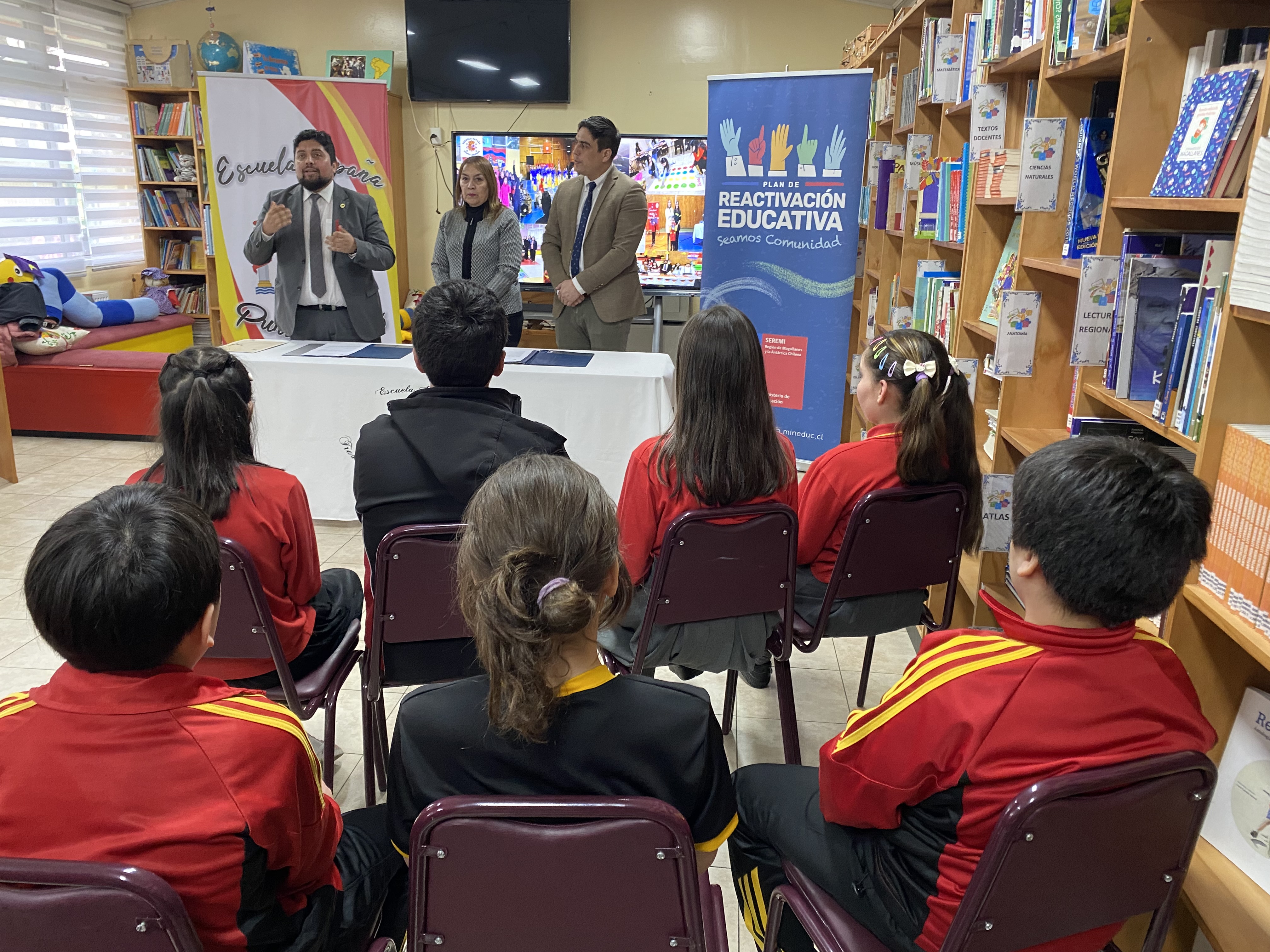 Comenzó Plan Piloto de Mediadores Escolares en la Escuela España