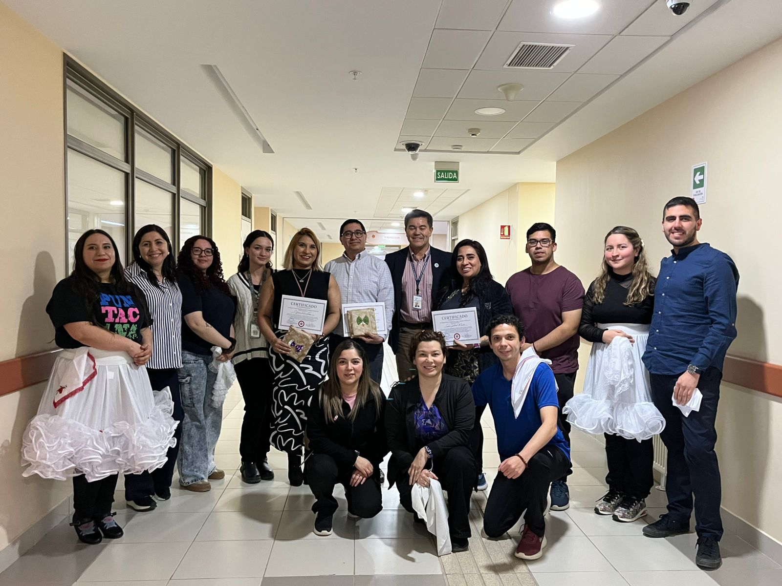 Concluye exitoso Taller de Cueca 2025 en el Hospital Clínico Magallanes