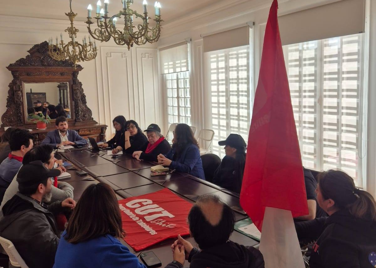 AJUNJI Magallanes se manifiesta en defensa de la libertad sindical