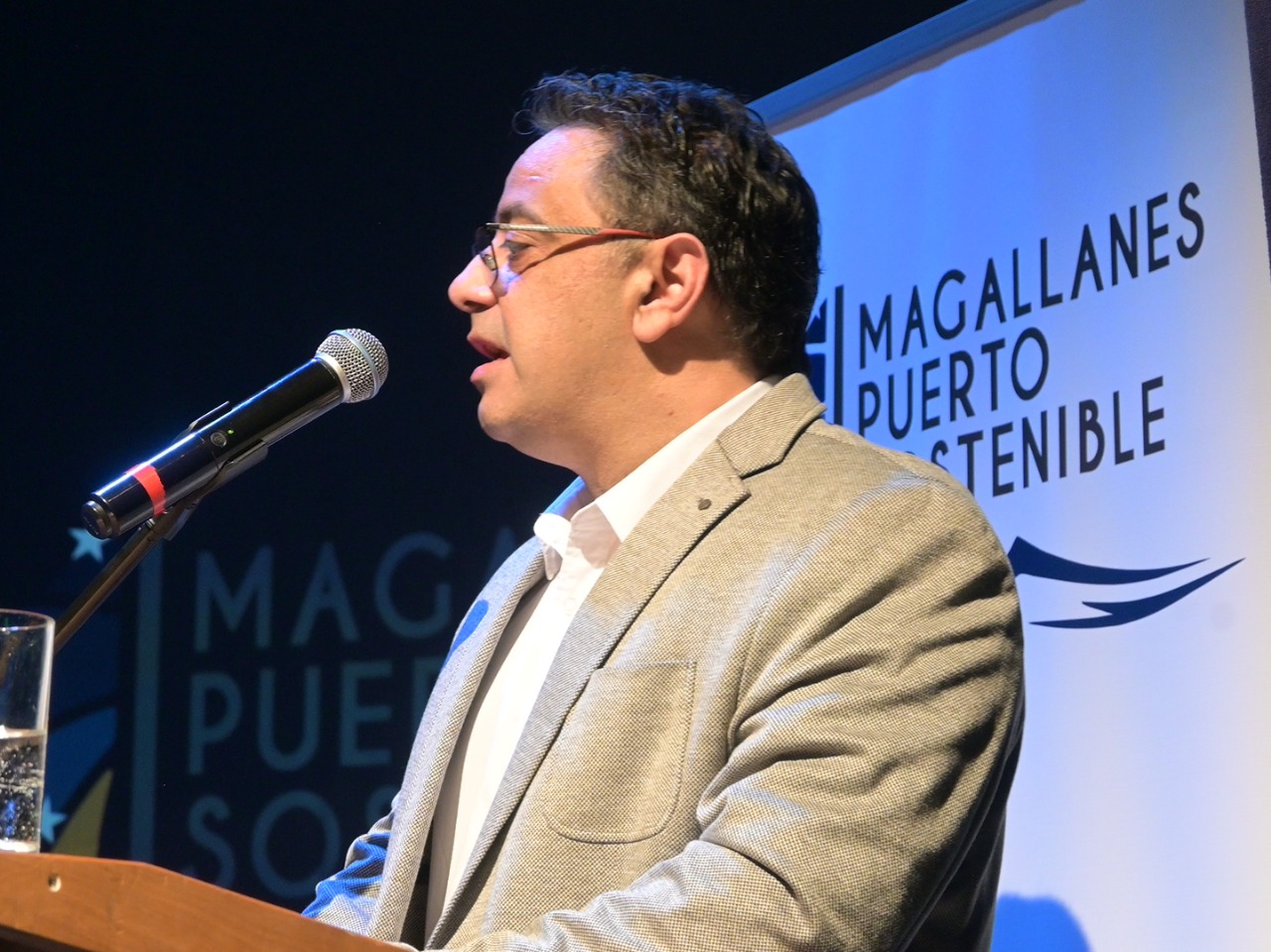 Antártica, gestión de riesgos ante desastres y transporte de carga de proyectos marcaron seminario de Magallanes Puerto Sostenible